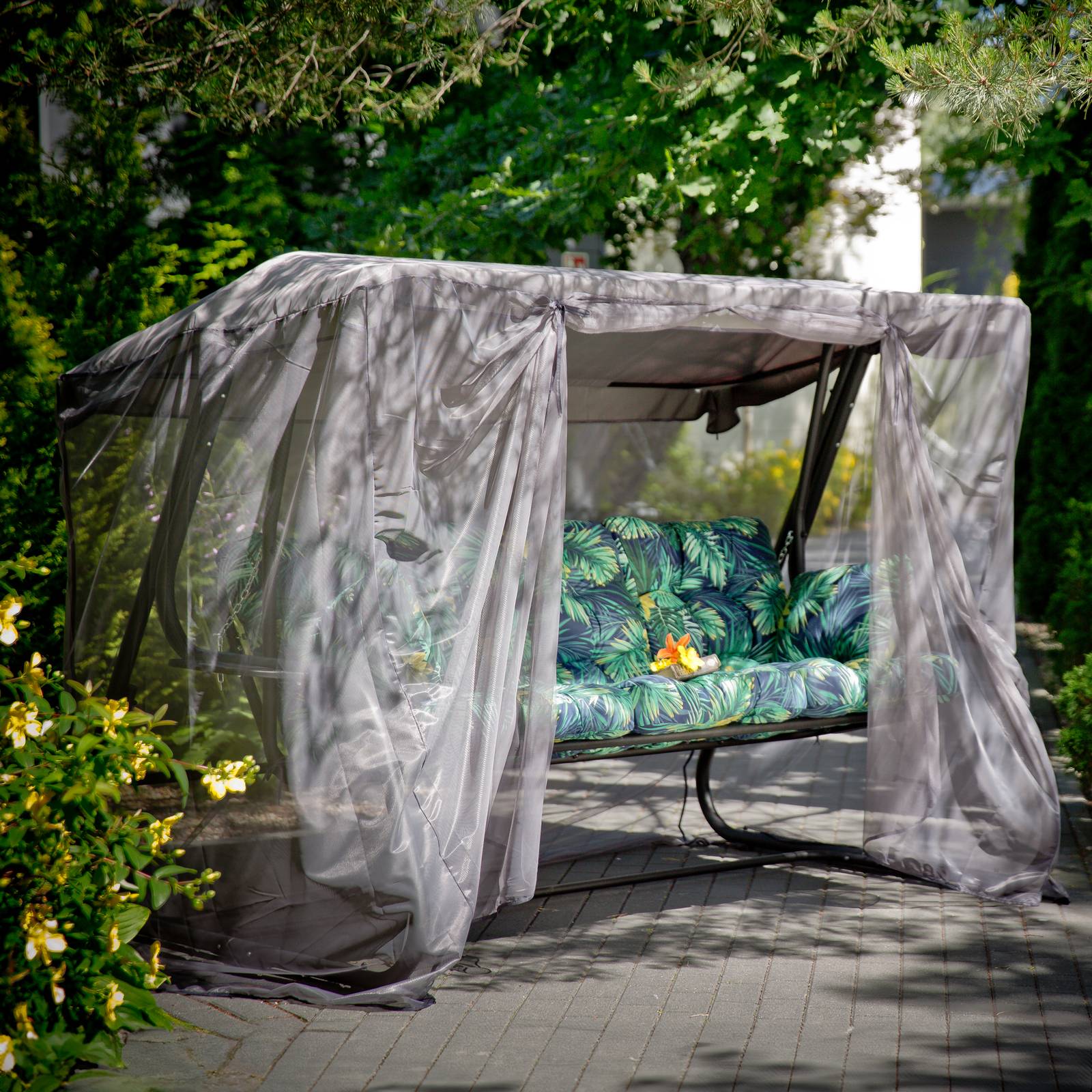 Zahradní houpačka s moskytiérou a s bočními stolky Celebes Plus Black Edition G051-02IB PATIO