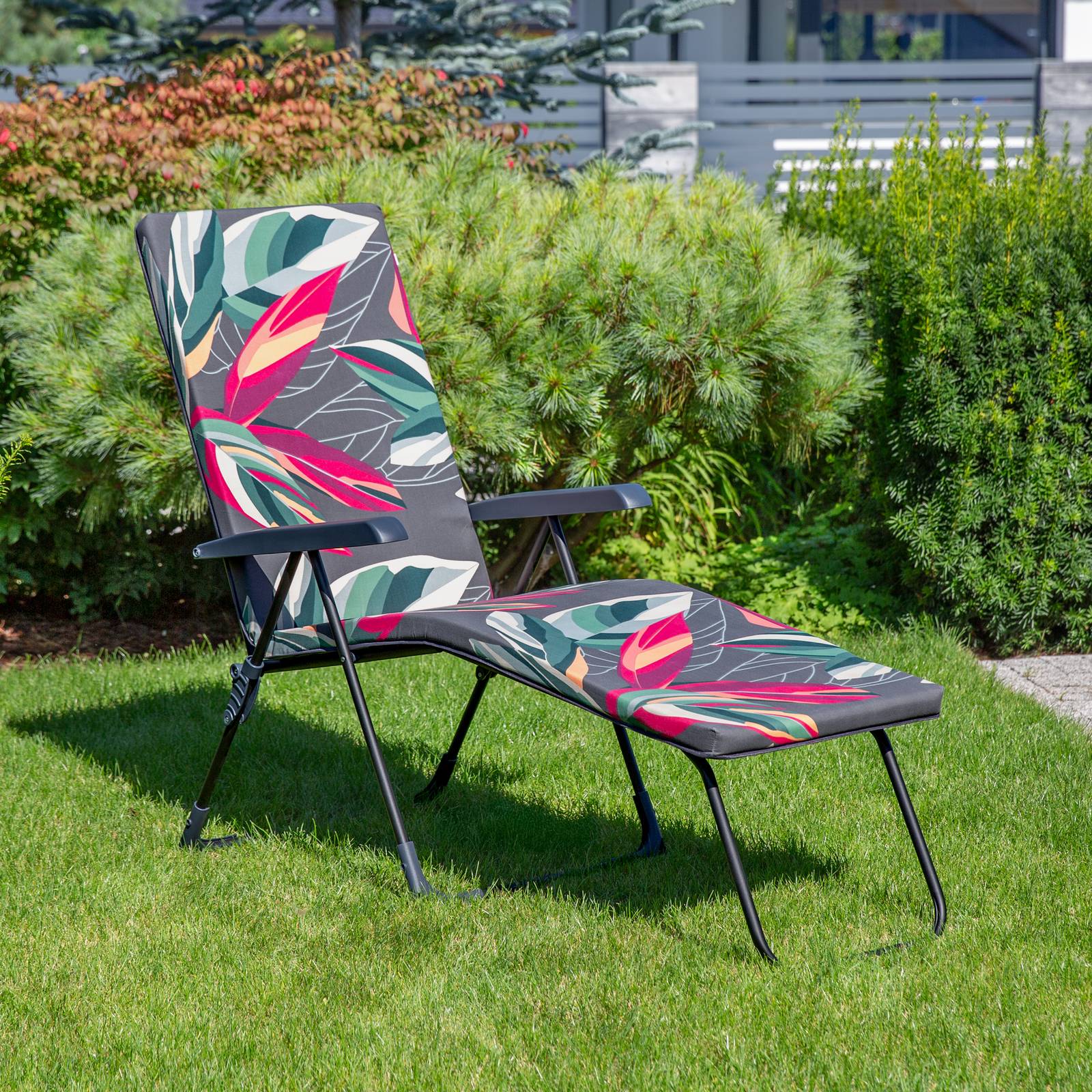 Polohovací zahradní lehátko Barletta Black Edition G053-06IB PATIO