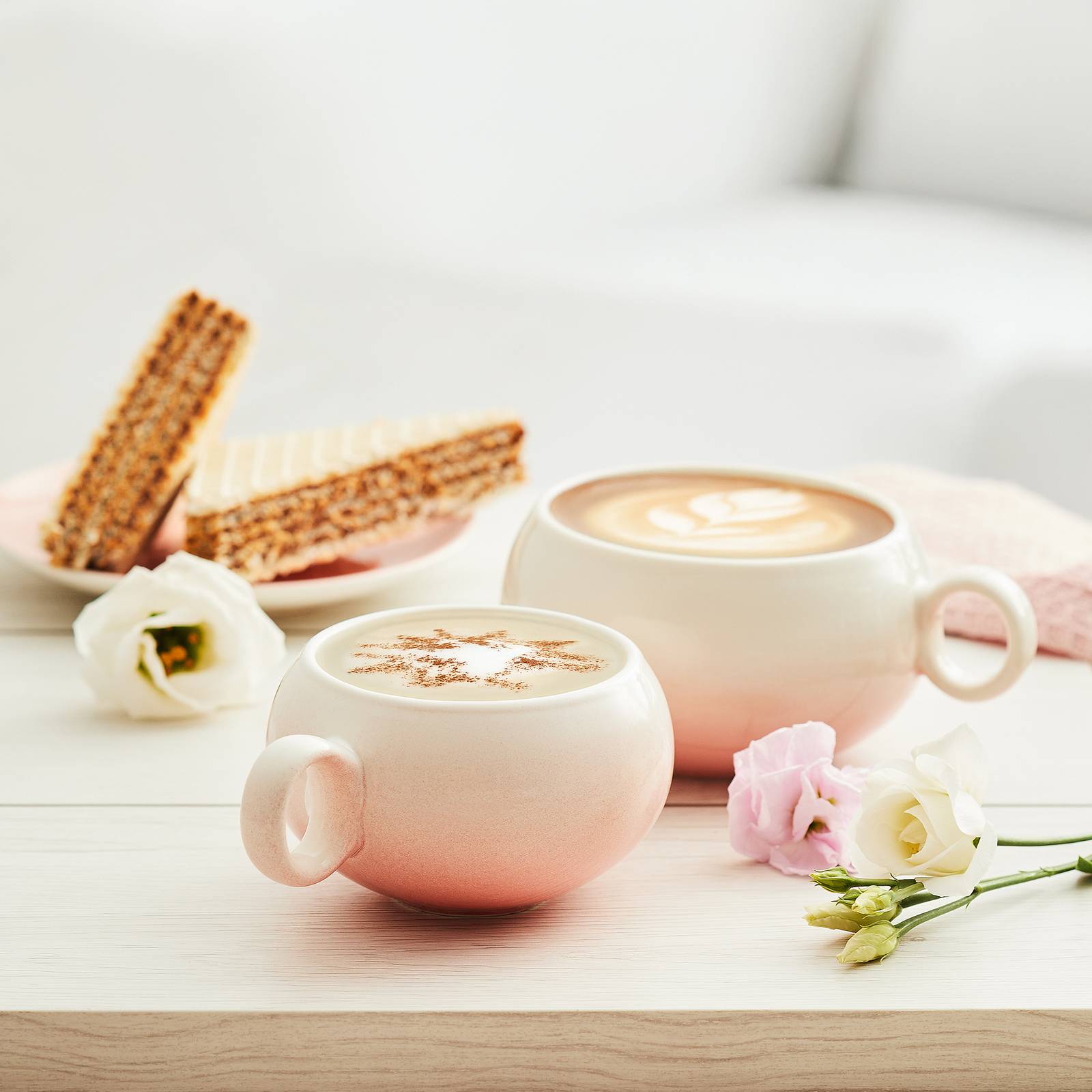 Porcelánová šálka Bella Pink 250 ml AMBITION (BEZ PODŠÁLKY)
