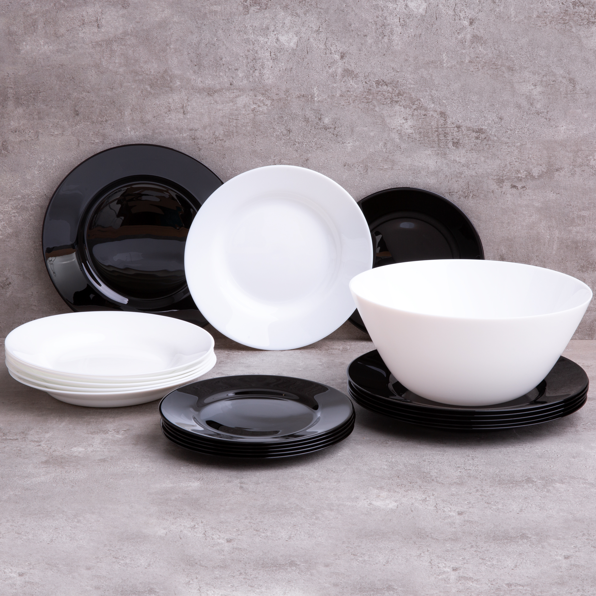 Serwis obiadowy dla 6 osób Plumi 19-elementowy biało-czarny LUMINARC