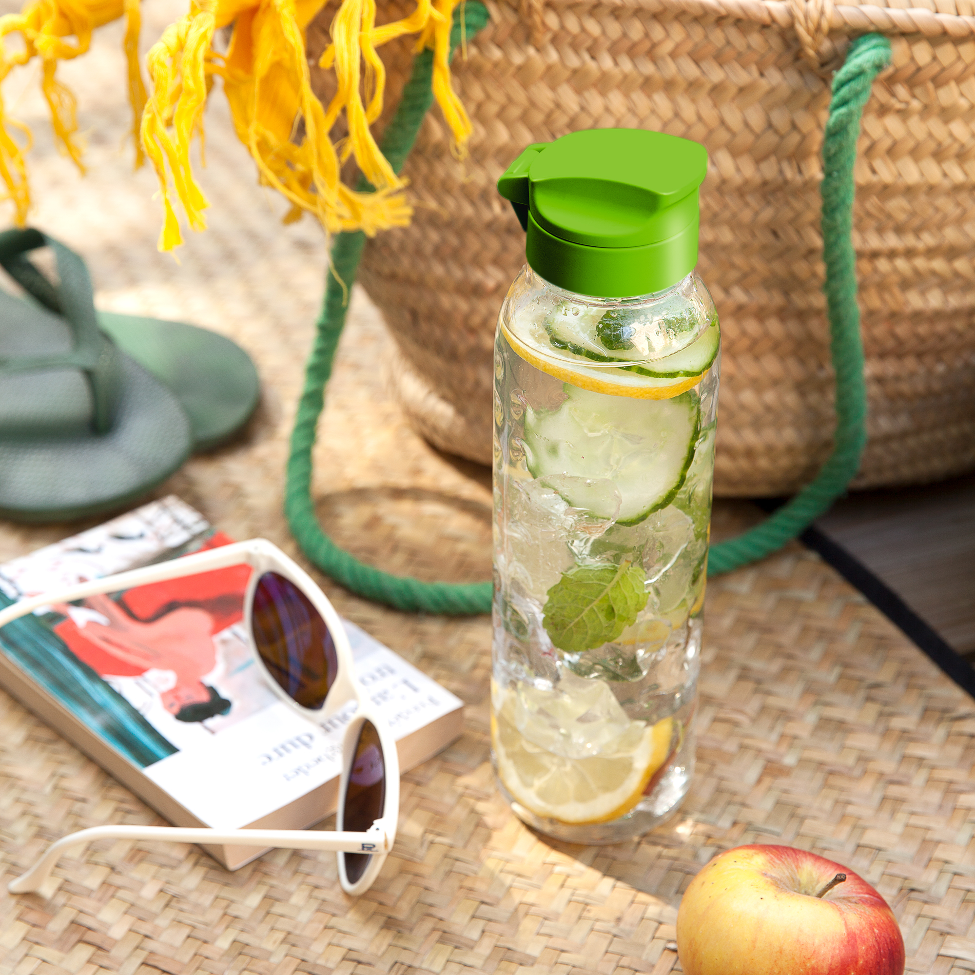 Butelka Dots zielona 750 ml CURVER