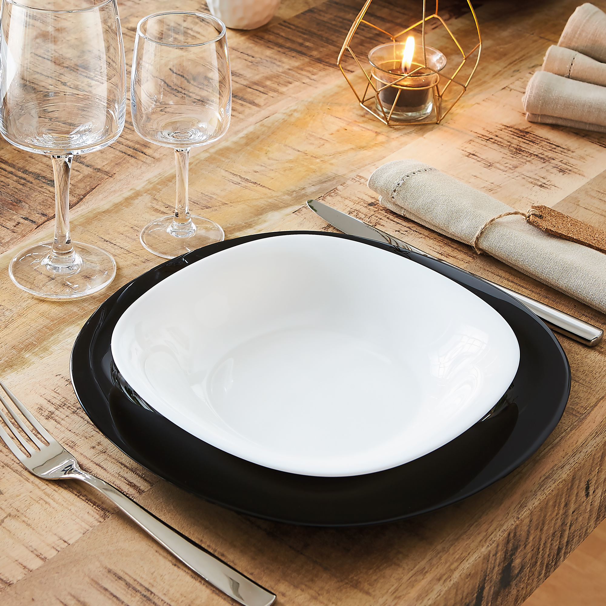 Jídelní servis Carine Neo Black & White 18-dílů LUMINARC