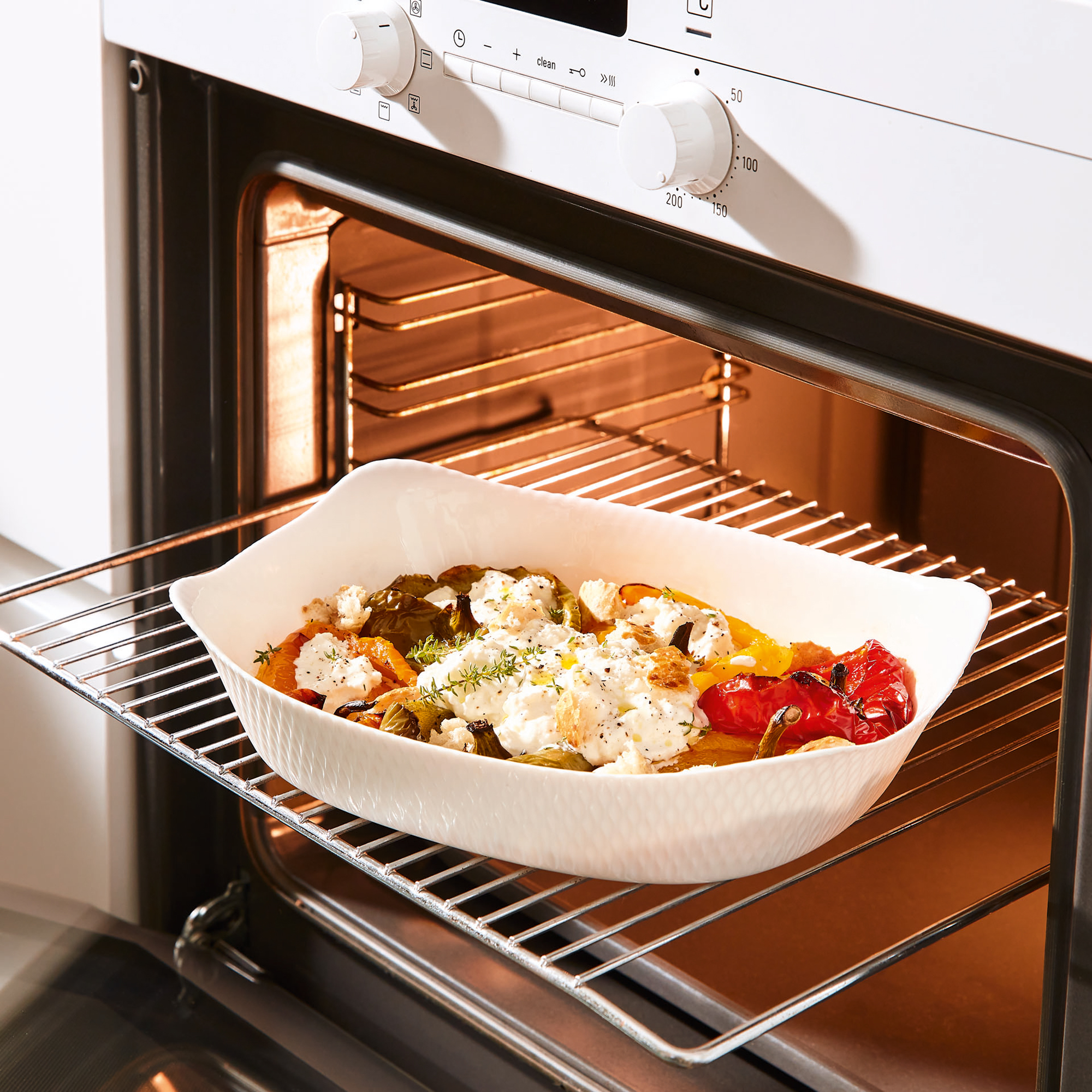 Hranatý pekáč Smart Cuisine Wavy 30 x 22 cm LUMINARC