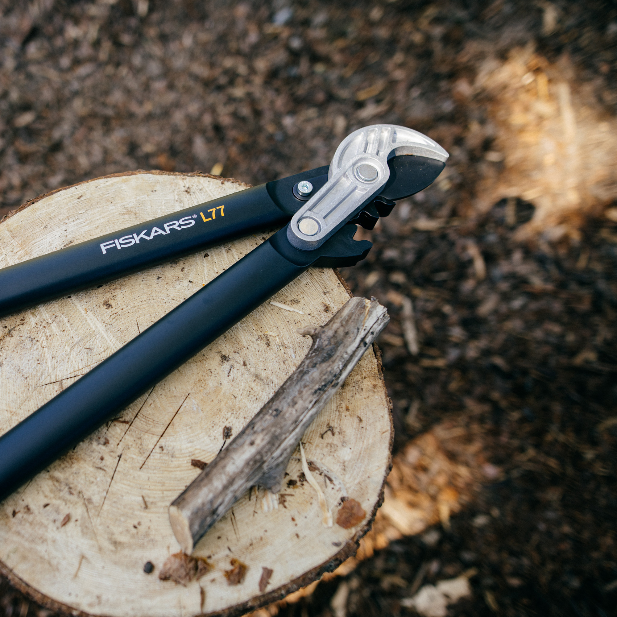 Sekator kowadełkowy PowerGear™ (L) L77 68,6 cm FISKARS