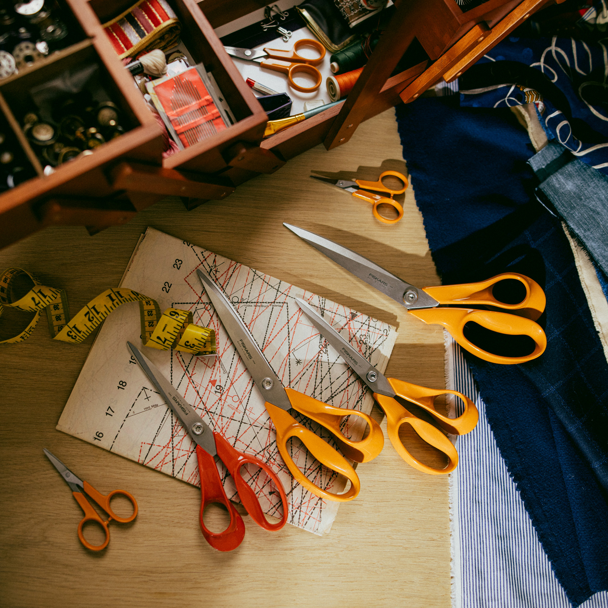 Nożyczki profesjonalne krawieckie Classic 25 cm FISKARS