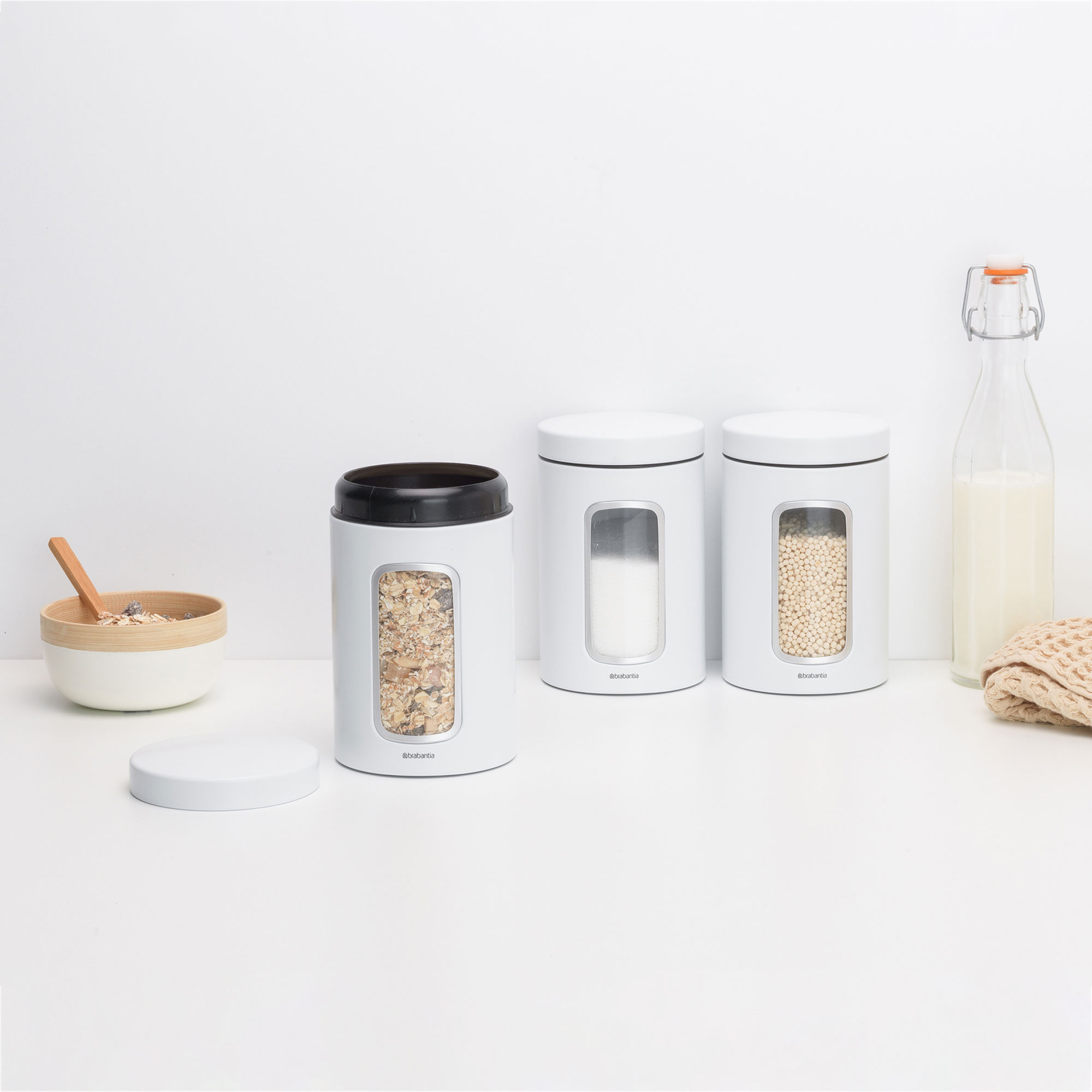 Zestaw 3 pojemników z okienkiem 1,4 l biały BRABANTIA