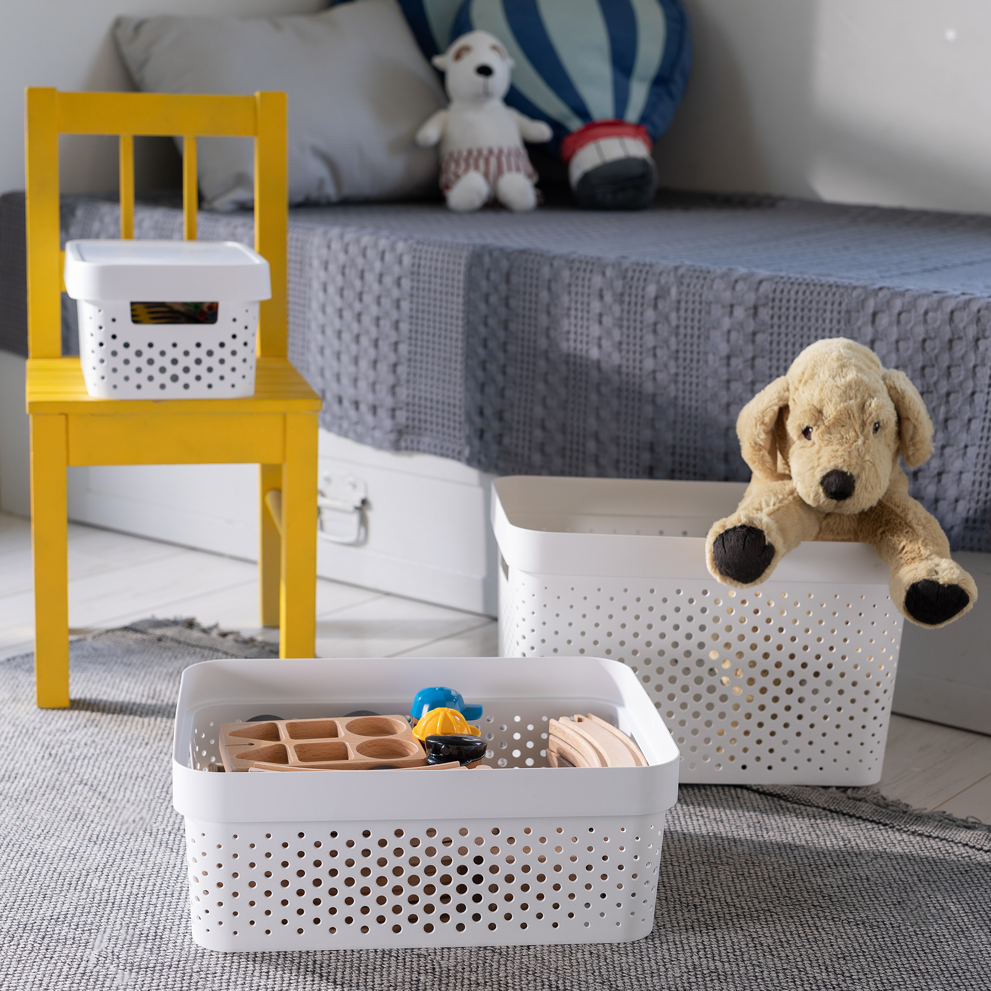 Aufbewahrungsbox durchbrochen 4,5 l Infinity 100% Recycling Öko weiß CURVER