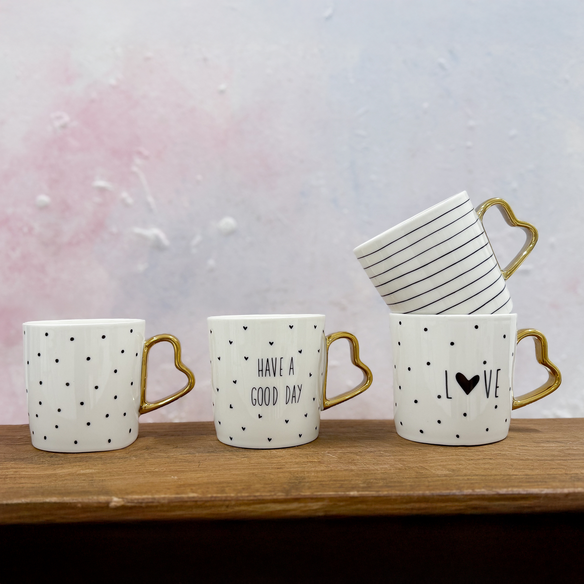 Porcelánový hrnek Amore Love 400 ml AMBITION