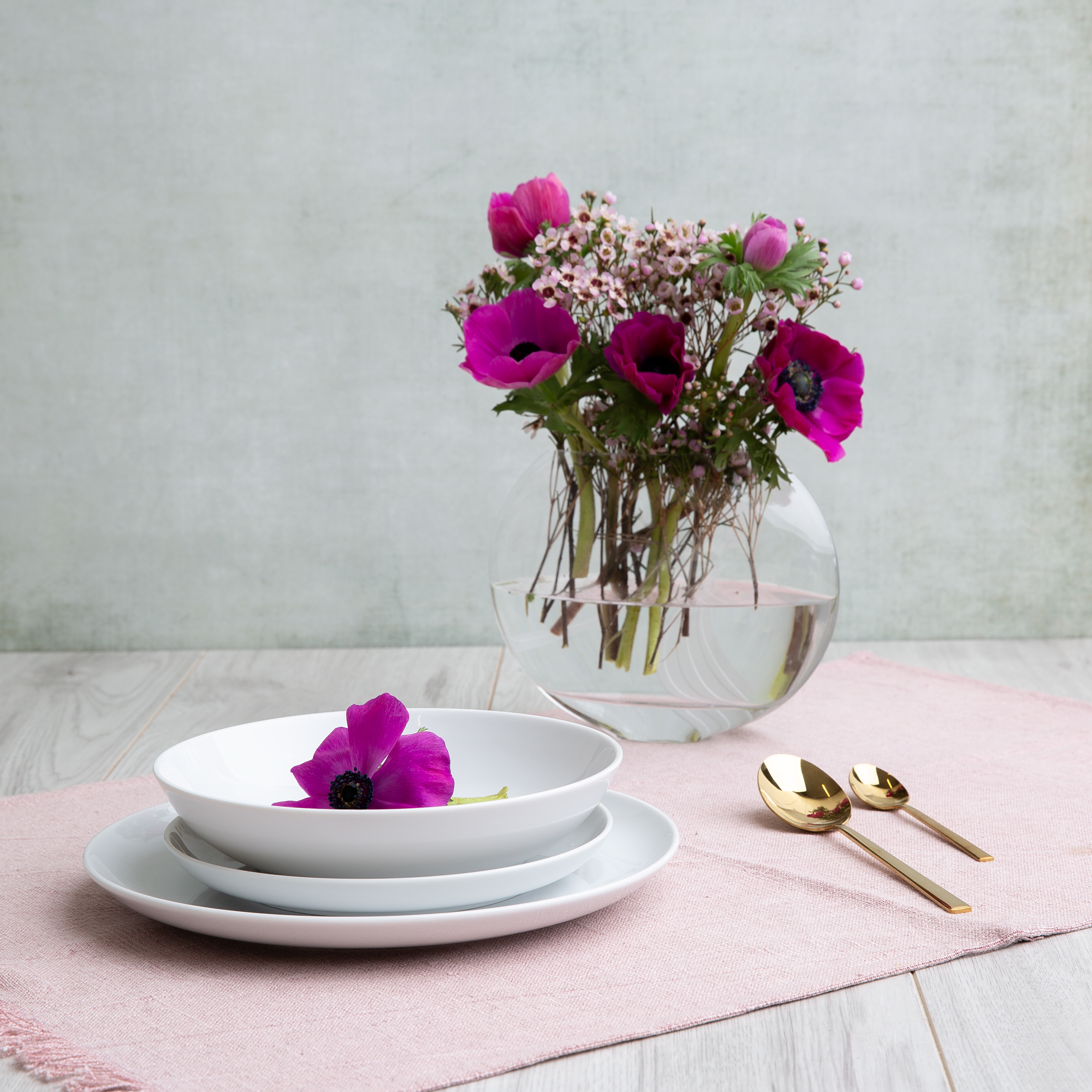 Dinner and coffee set for 6 people 30-piece Nora KAROLINA  