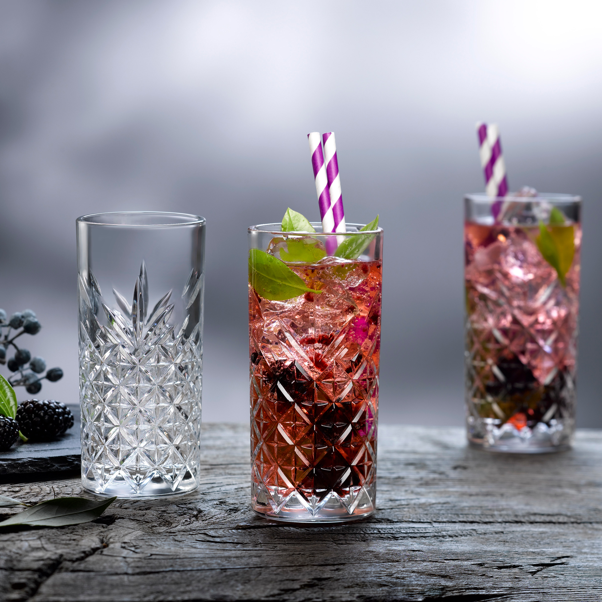 Set med 4 höga glas Timeless 365 ml PASABAHCE