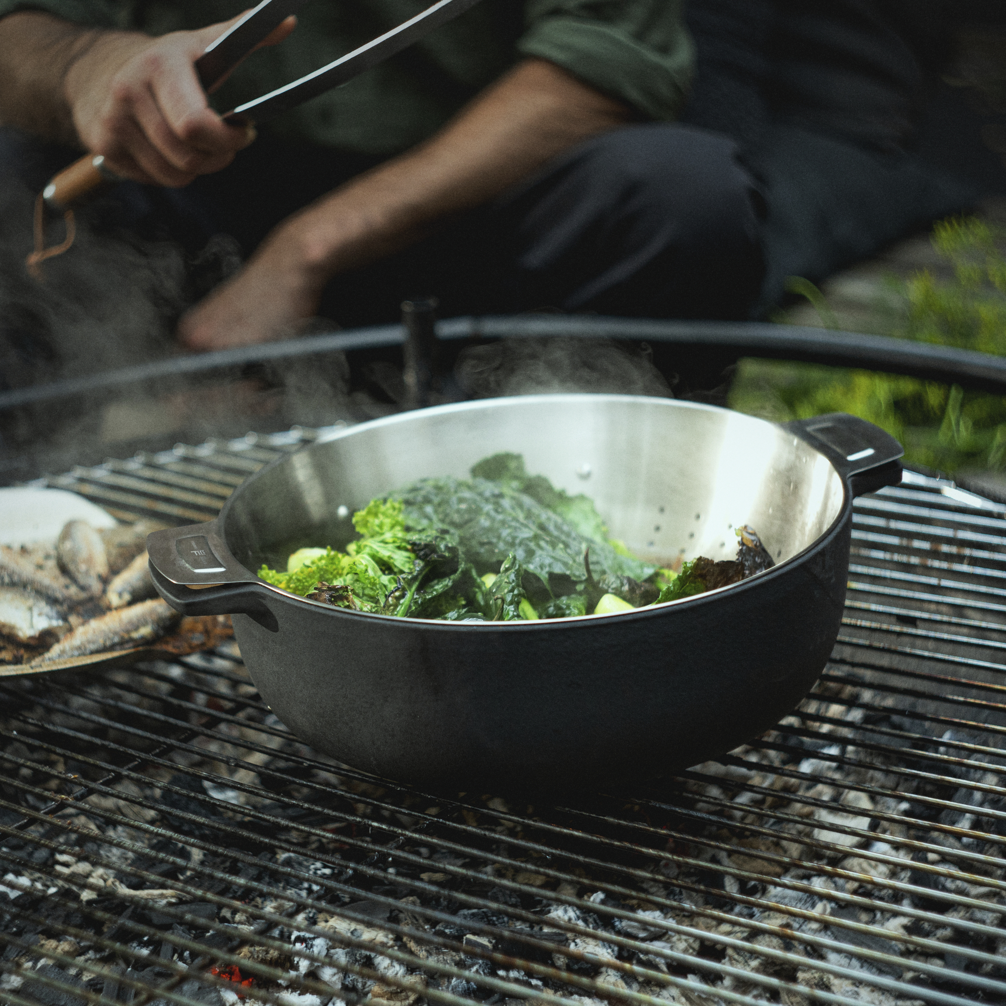 Gusseisentopf mit Edelstahldeckel Norden Grill 30 cm FISKARS