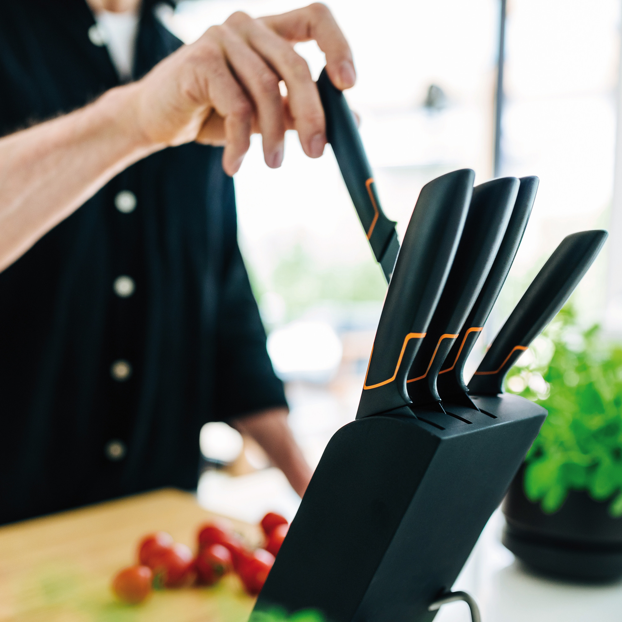 Küchenmesserset mit Messerblock 5-teilig Edge FISKARS