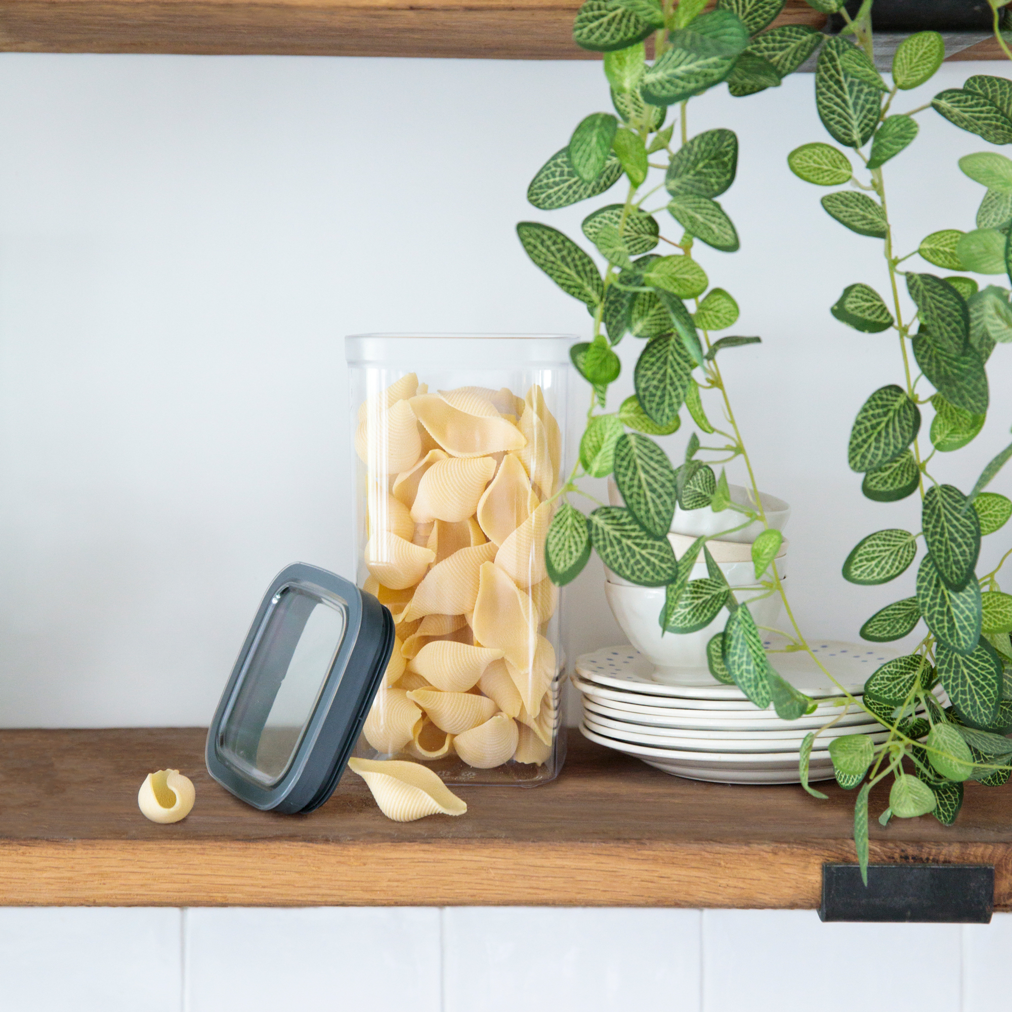 Pojemnik kuchenny do przechowywania Dry Cube 1,8 l CURVER