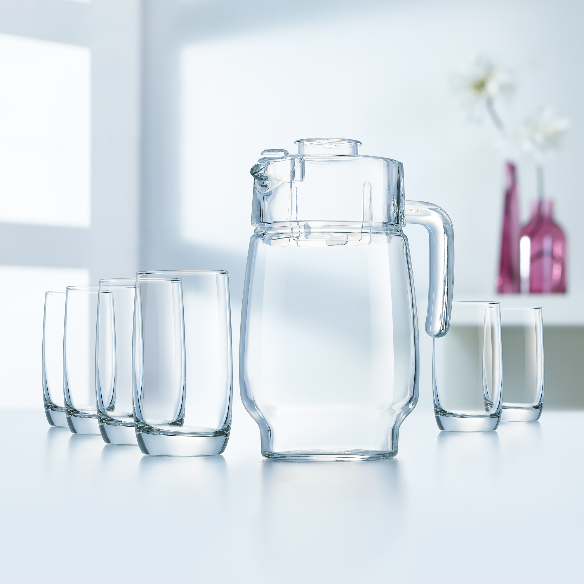 Skleněný džbán s víkem Tivoli 1,6 l LUMINARC