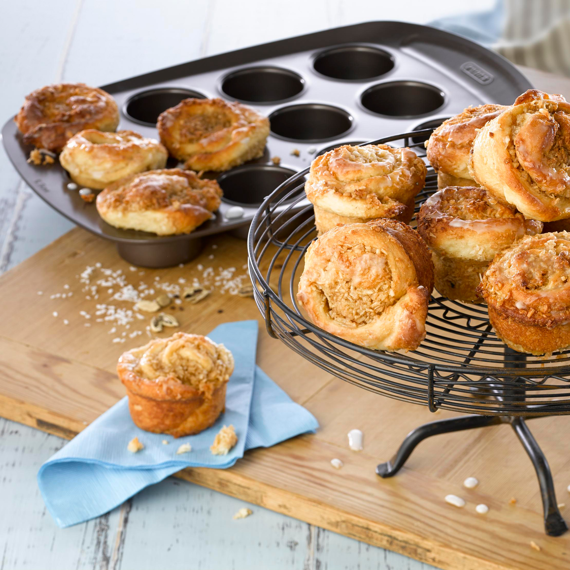 Forma na 12 muffinů Asymetria 25,5 x 38 cm PYREX