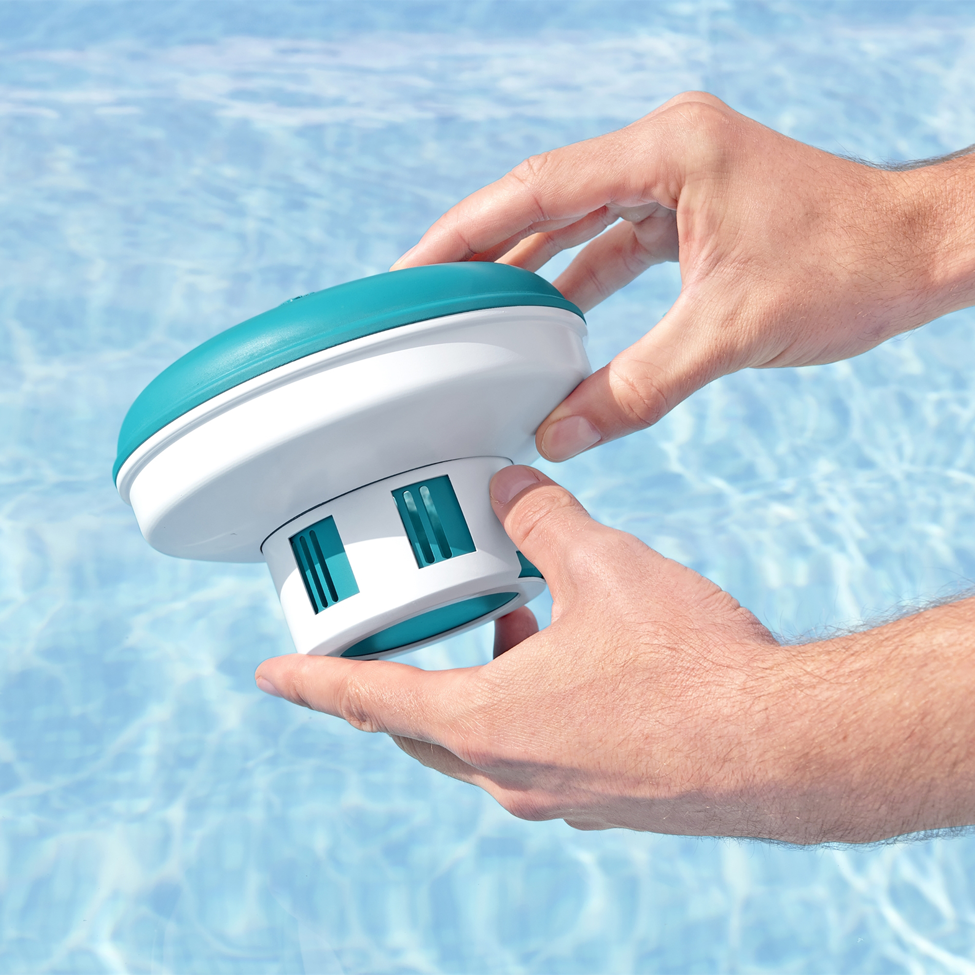 Plouvoucí dávkovač chlóru do bazénu 16,5 cm BESTWAY