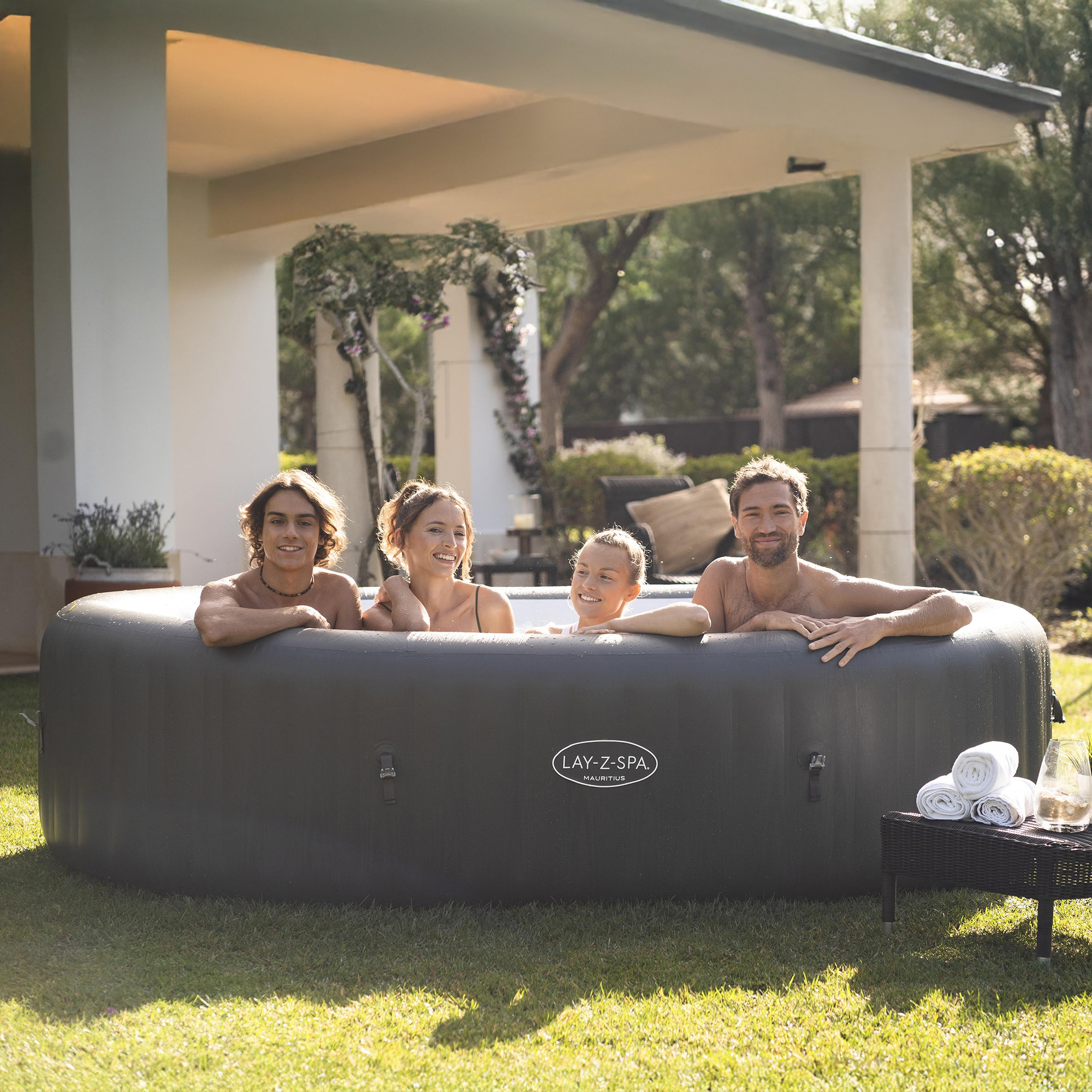 Nafukovací vířivka Lay-Z-Spa Mauritius AirJet™ 270 x 180 x 71 cm BESTWAY