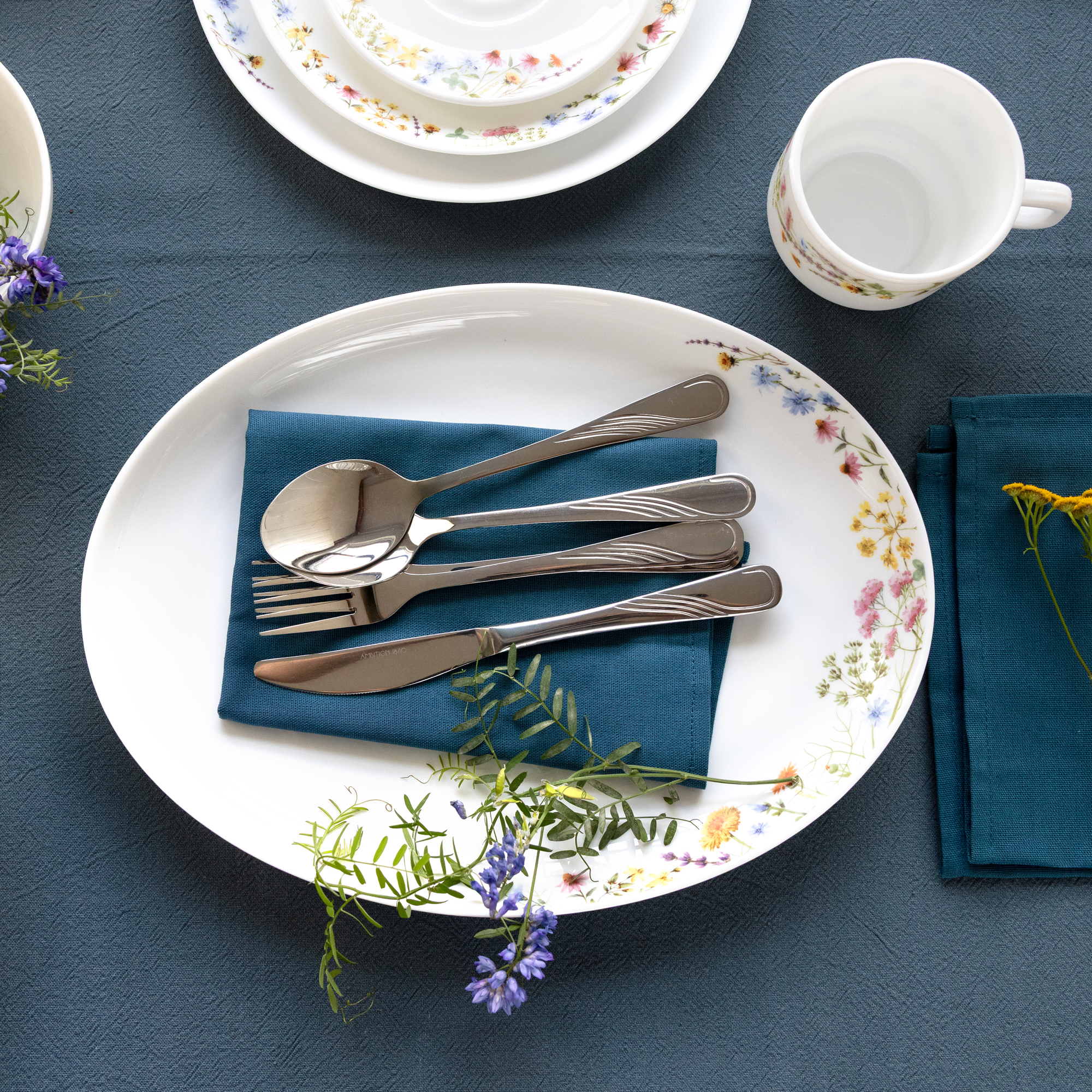 Servierplatte Bloom 33 x 24 cm AMBITION