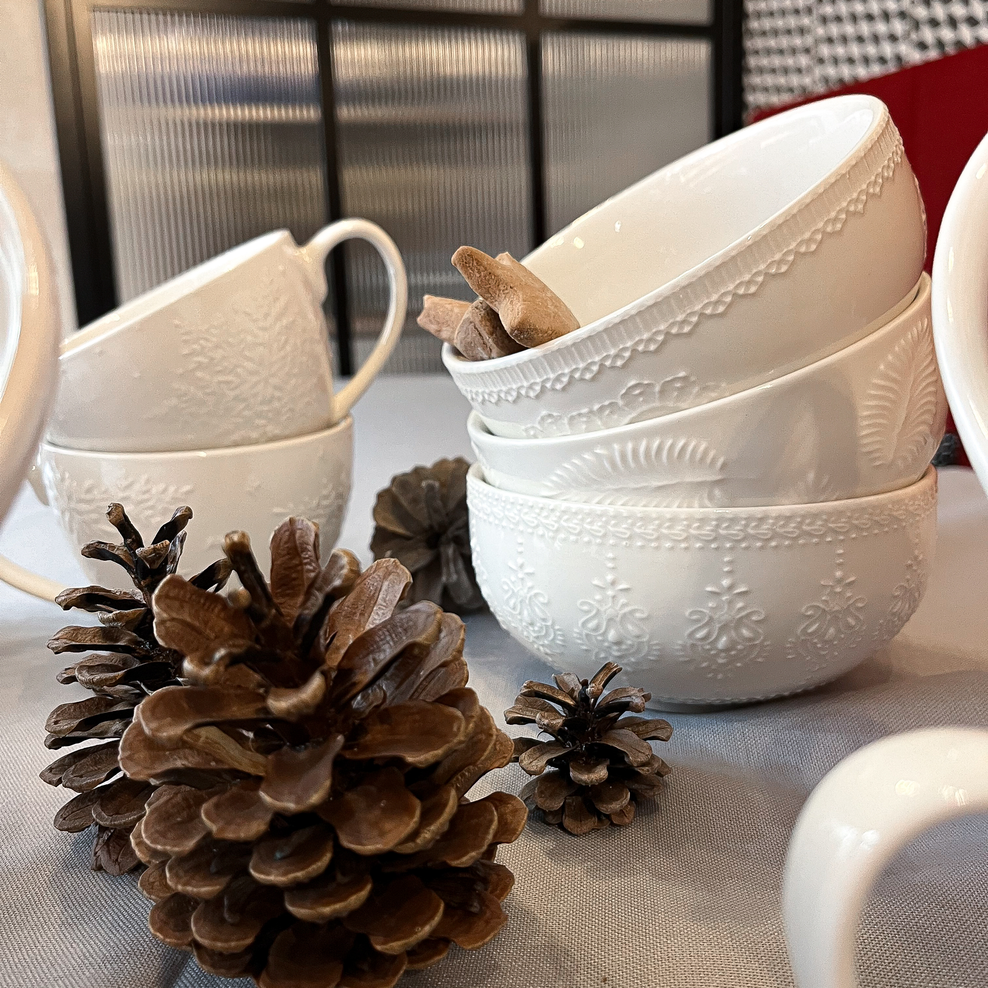 Porcelánová šalátová misa Galactic White Pierka 13 cm AMBITION