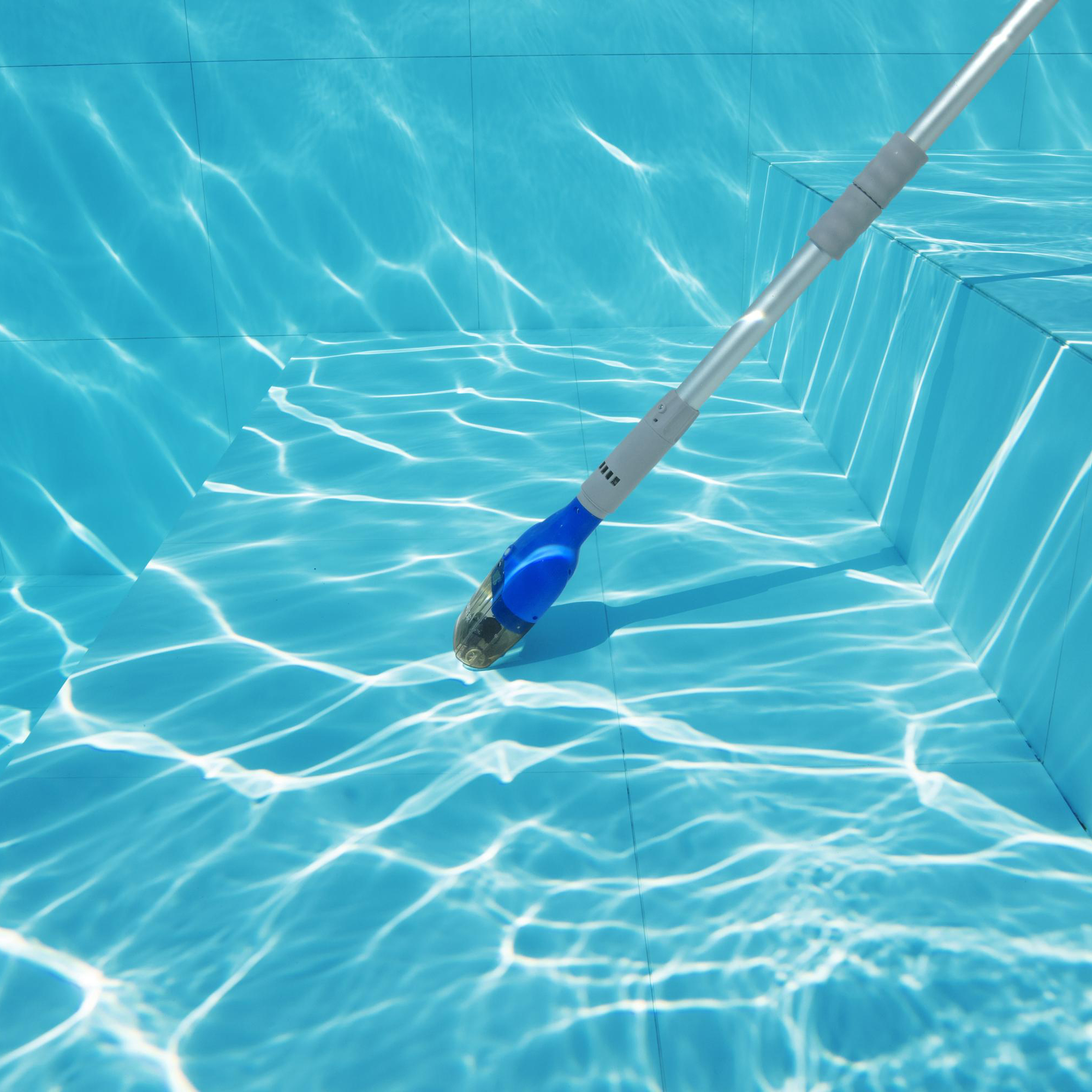 Bezdrátový bazénový vysavač Flowclear™ AquaTech™ BESTWAY