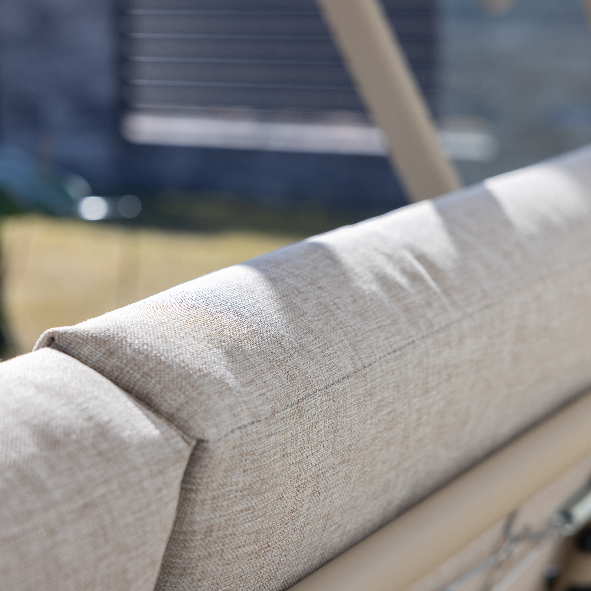 Hollywoodschaukel mit Sonnendach und Tisch Tivoli D048-05FB PATIO