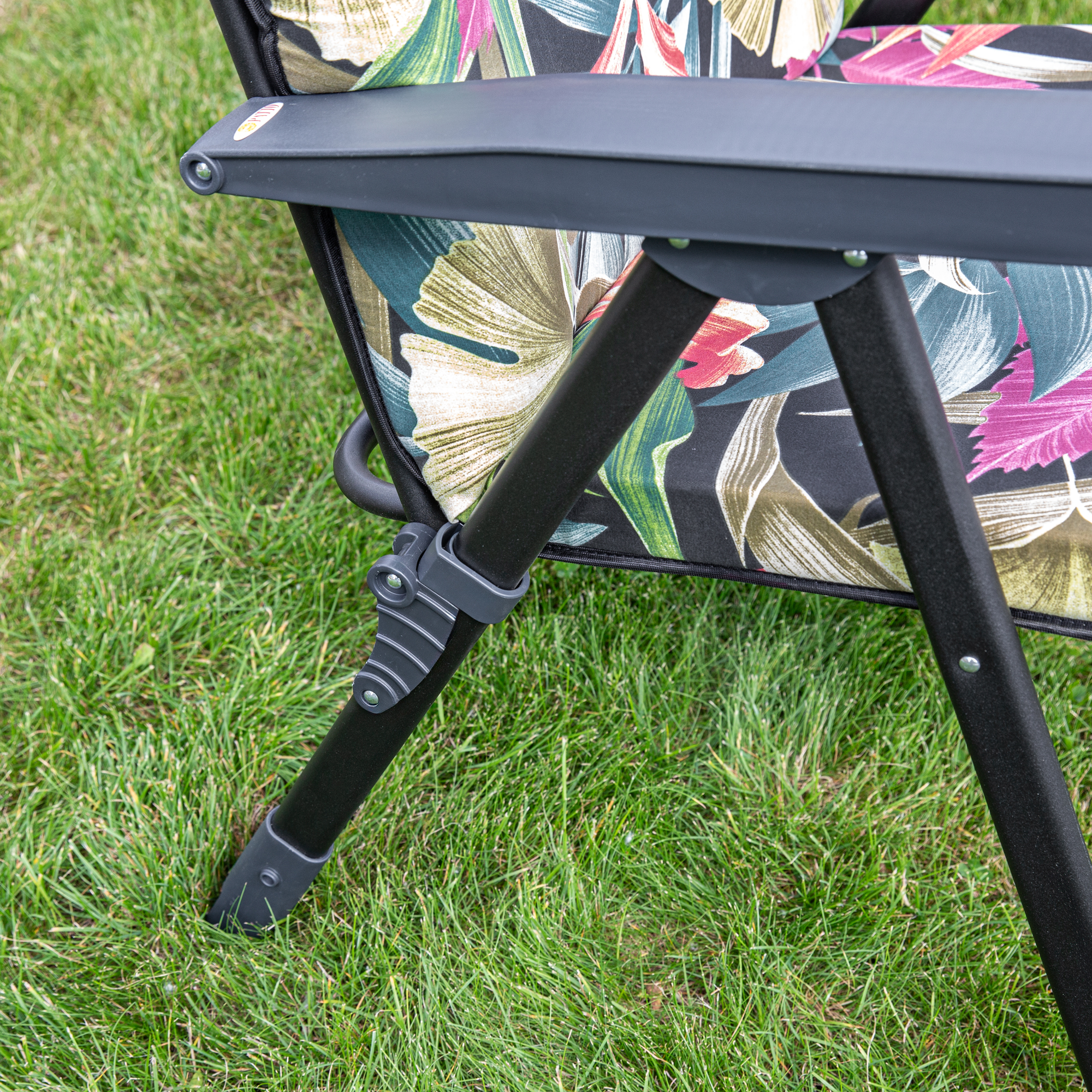Polohovacie záhradné kreslo Galaxy Black Edition G052-23IB PATIO