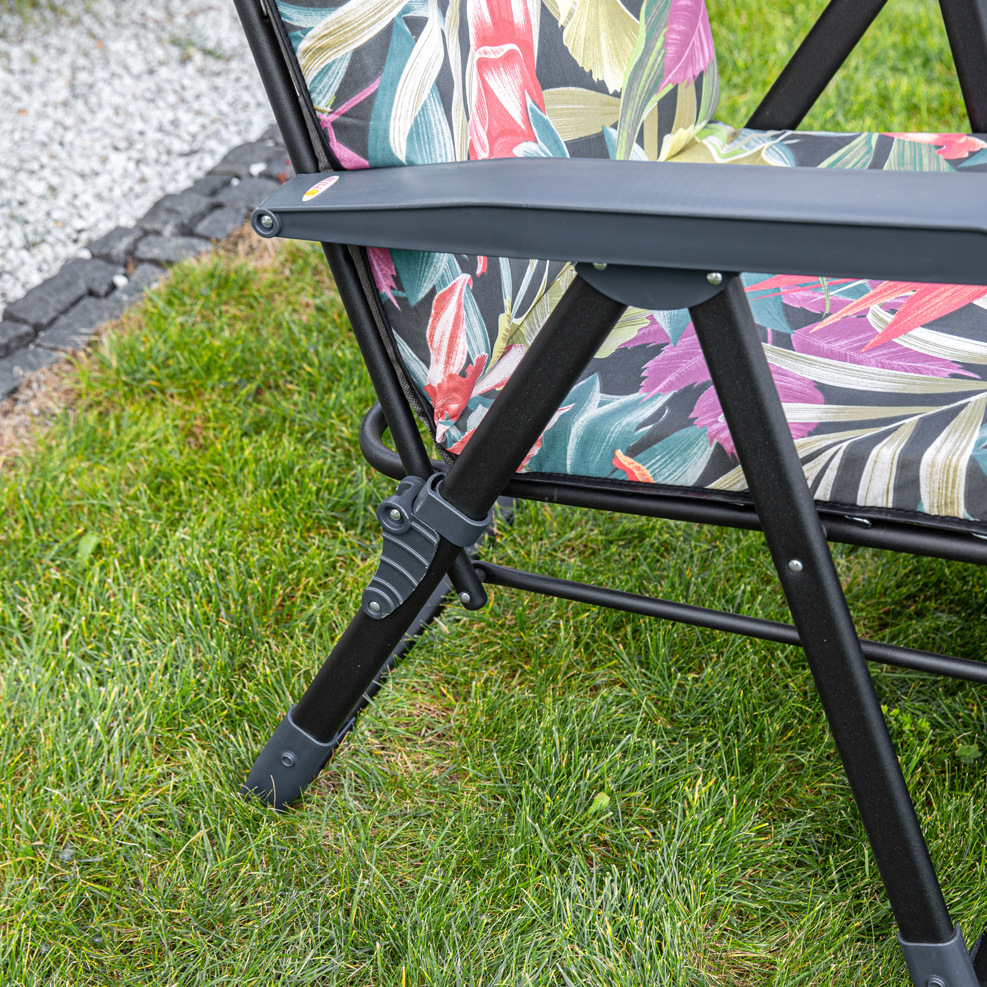 Polohovacie záhradné kreslo s podnožkou Galaxy Plus Black Edition G052-23IB PATIO