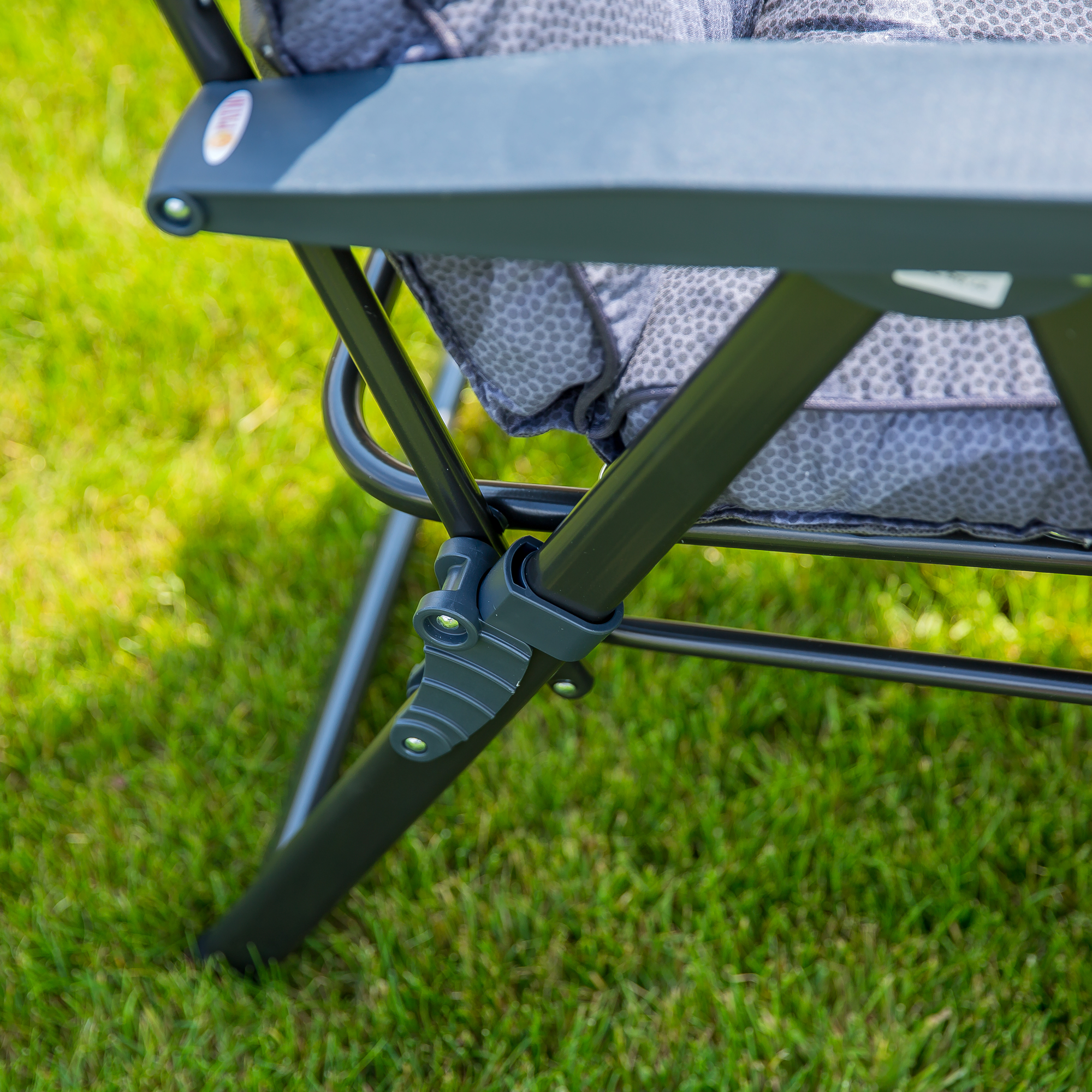 Polohovacie záhradné kreslo s podnožkou Lena Plus H012-06PB PATIO