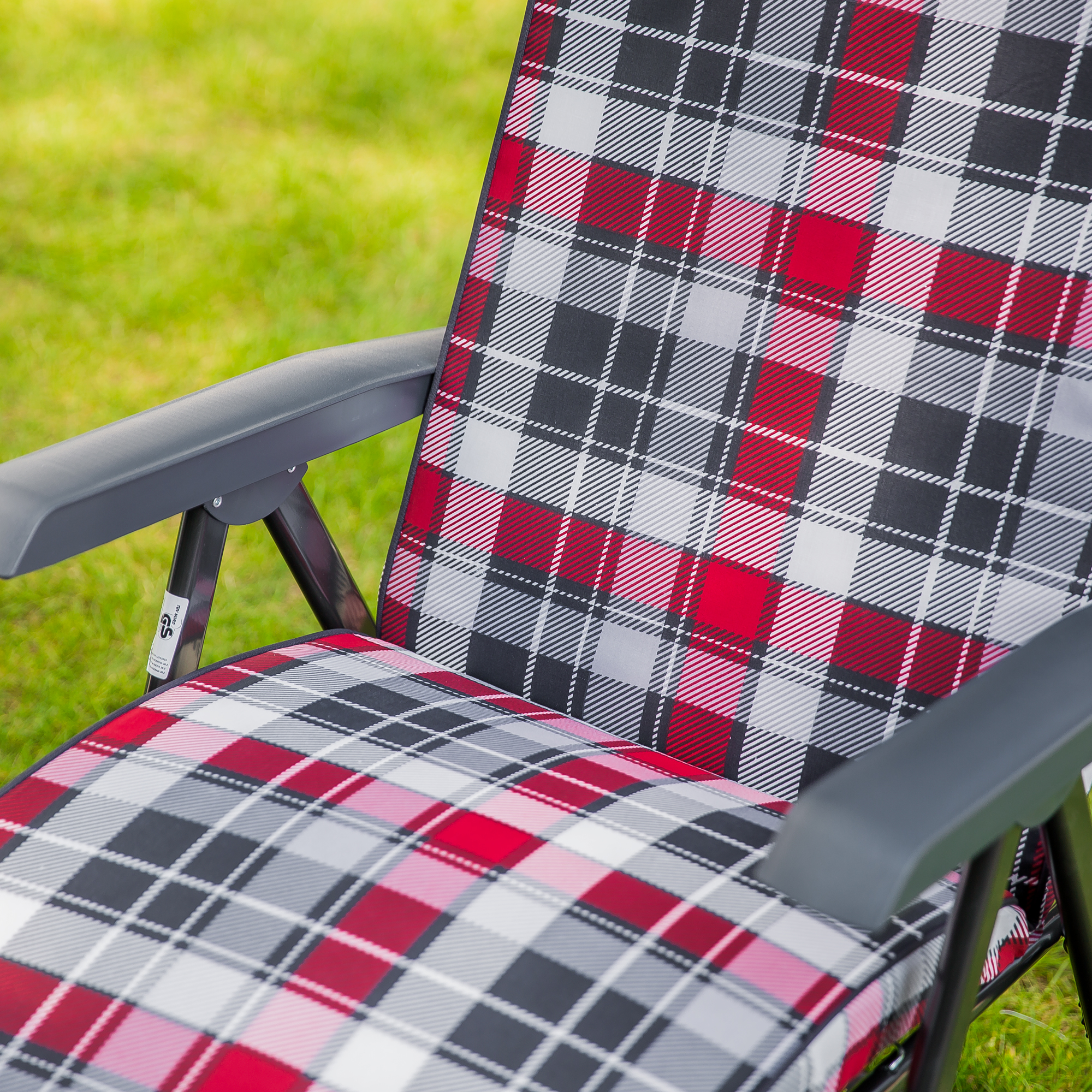 Polohovacie záhradné lehátko Modena Oval Lux B020-03PB PATIO