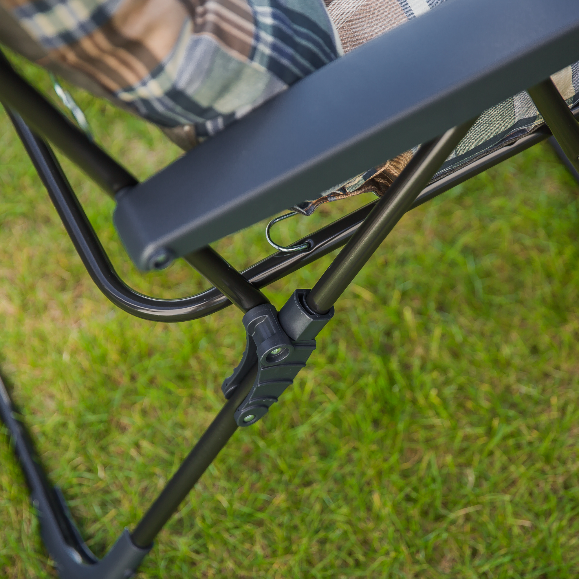 Leżak Tulon B001-01PB PATIO