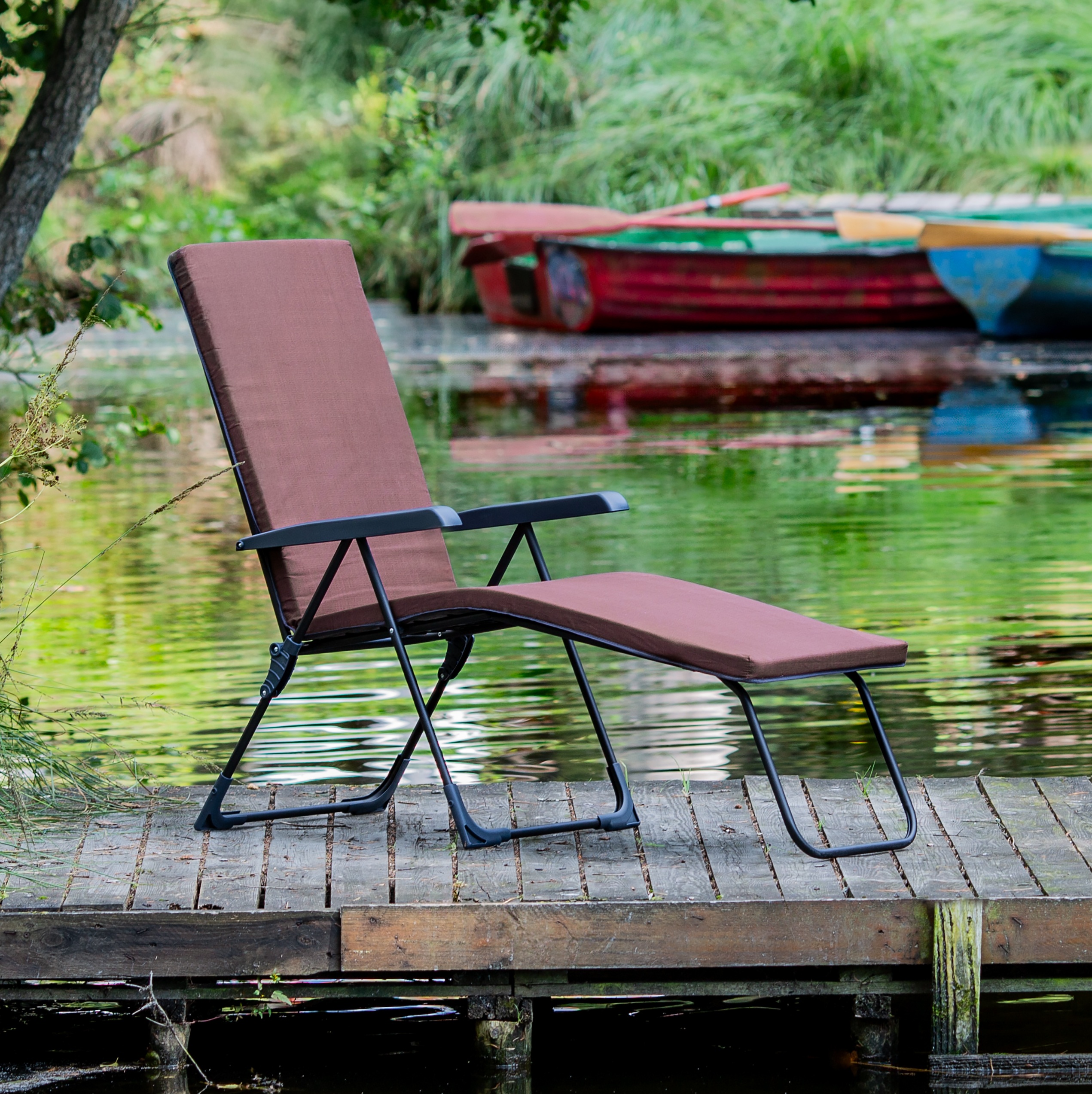 Polohovacie záhradné lehátko Barletta Black Edition H047-04PB PATIO
