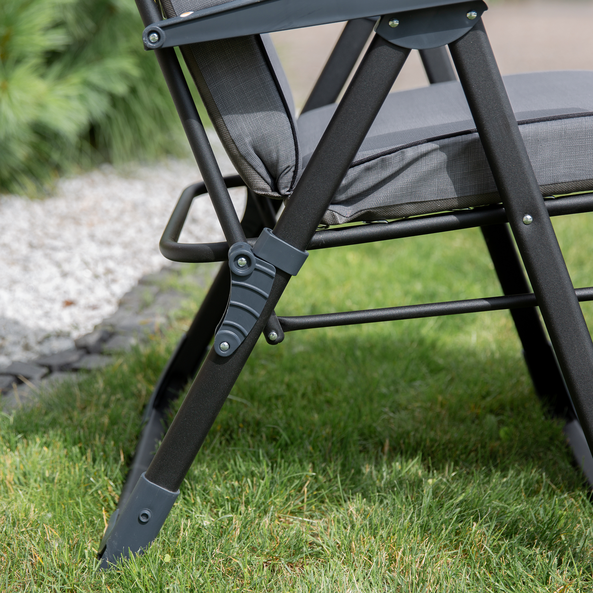 Polohovací zahradní křeslo s podnožkou Modena Plus Square Black Edition H024-07PB PATIO