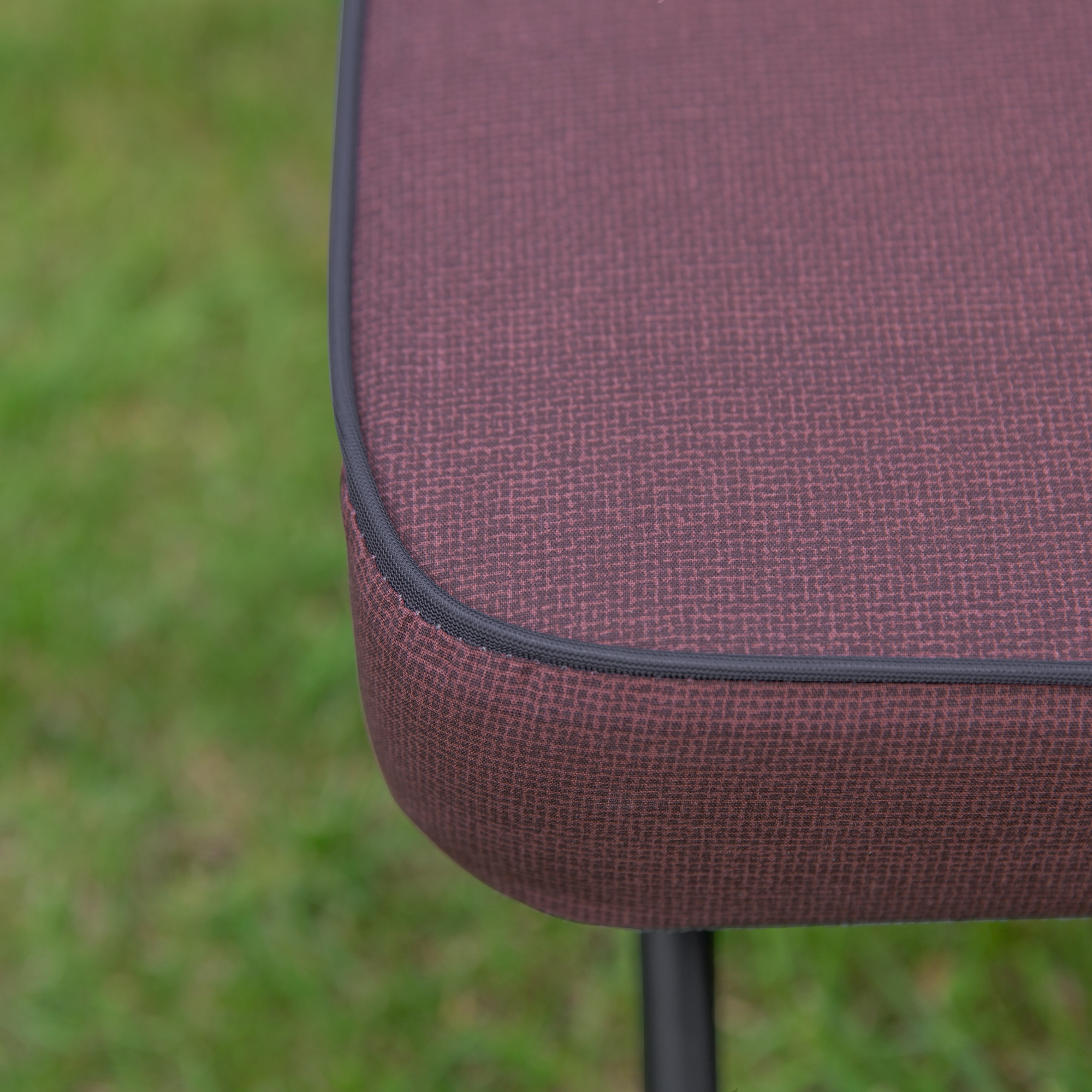 Polohovací zahradní křeslo s podnožkou Modena Plus Square Black Edition H047-04PB PATIO