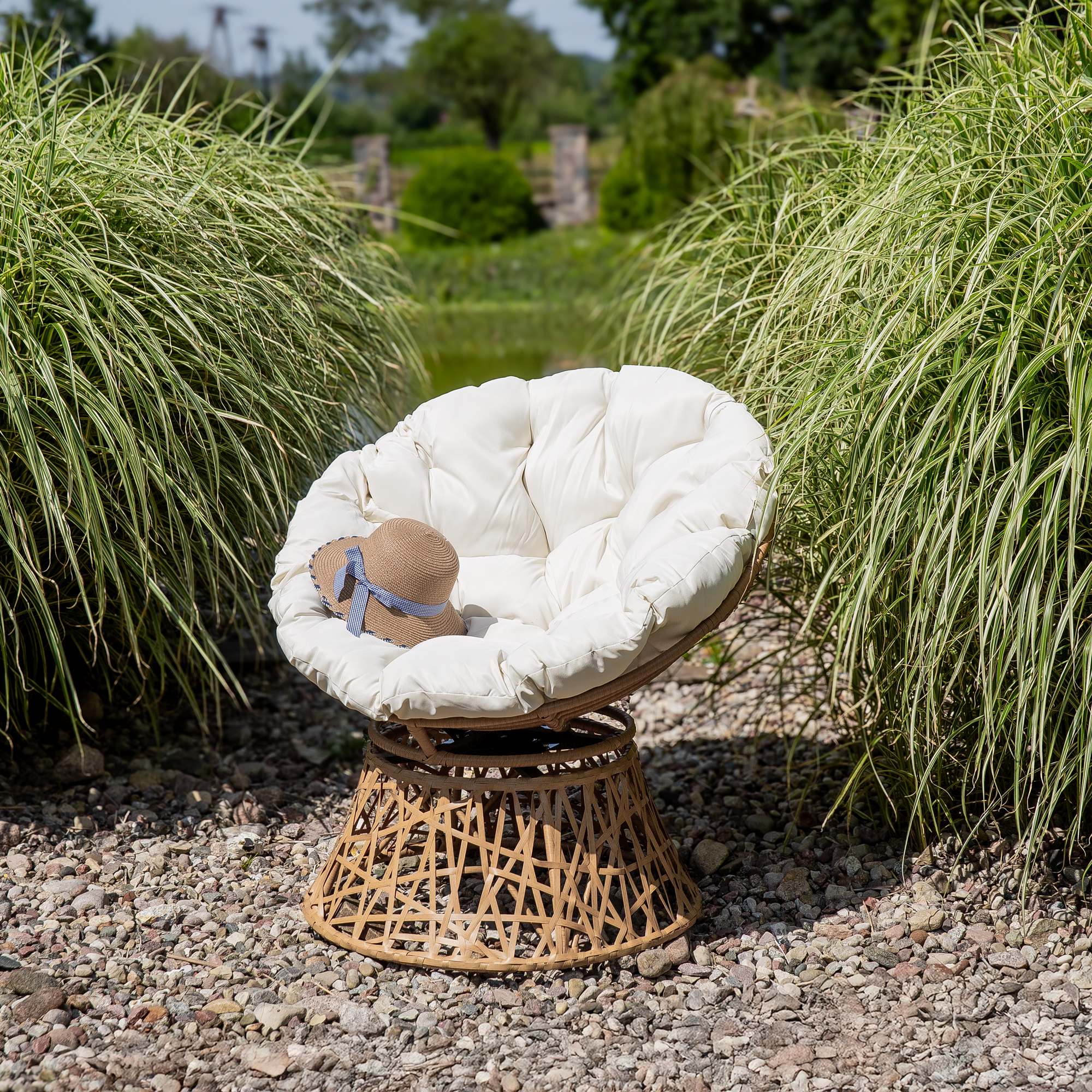 Otočné záhradné kreslo z technorattanu Charles Beige PATIO