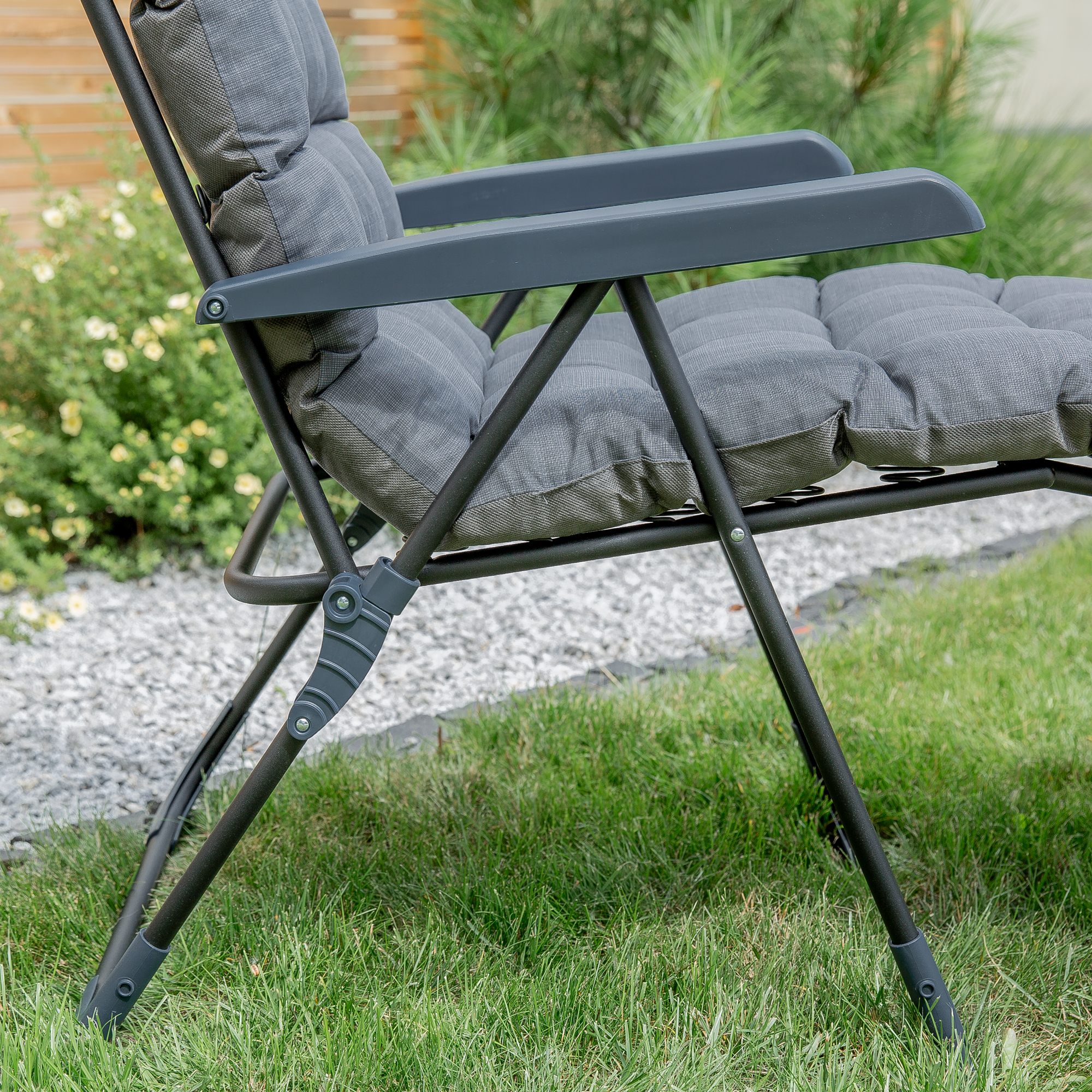 Klappstuhl mit Fußstütze Setenil Black Edition H024-07PB PATIO