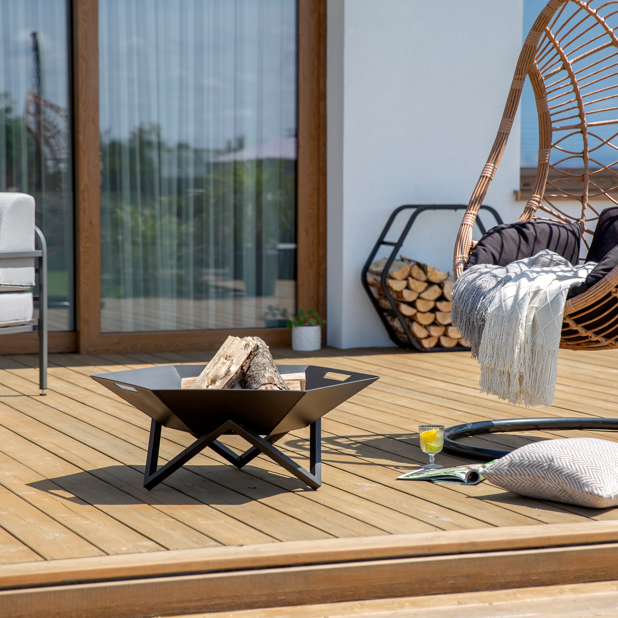 Černé ocelové zahradní ohniště A 650 PATIO