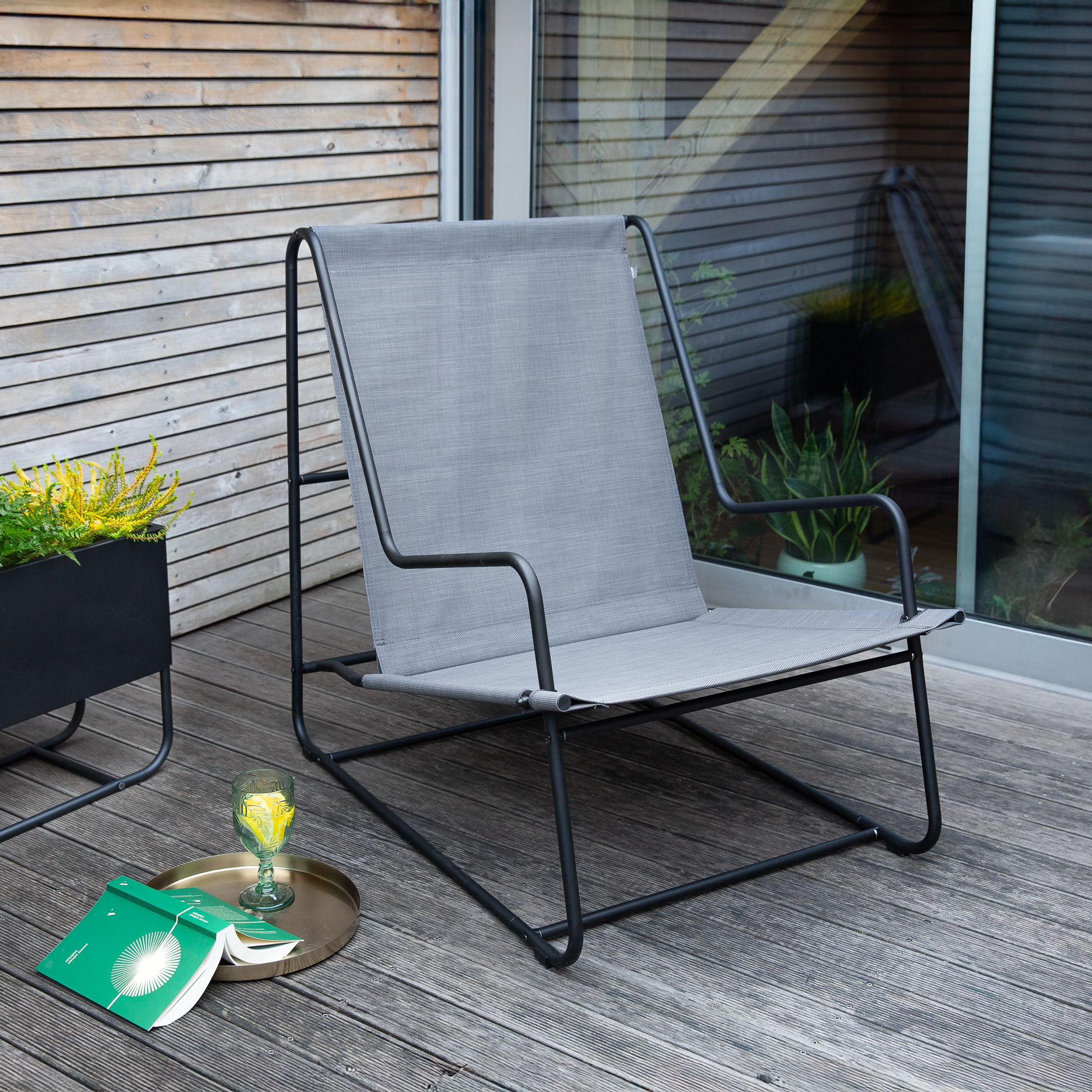 Záhradné kreslo so šedou poduškou Topaz D060-16EW PATIO