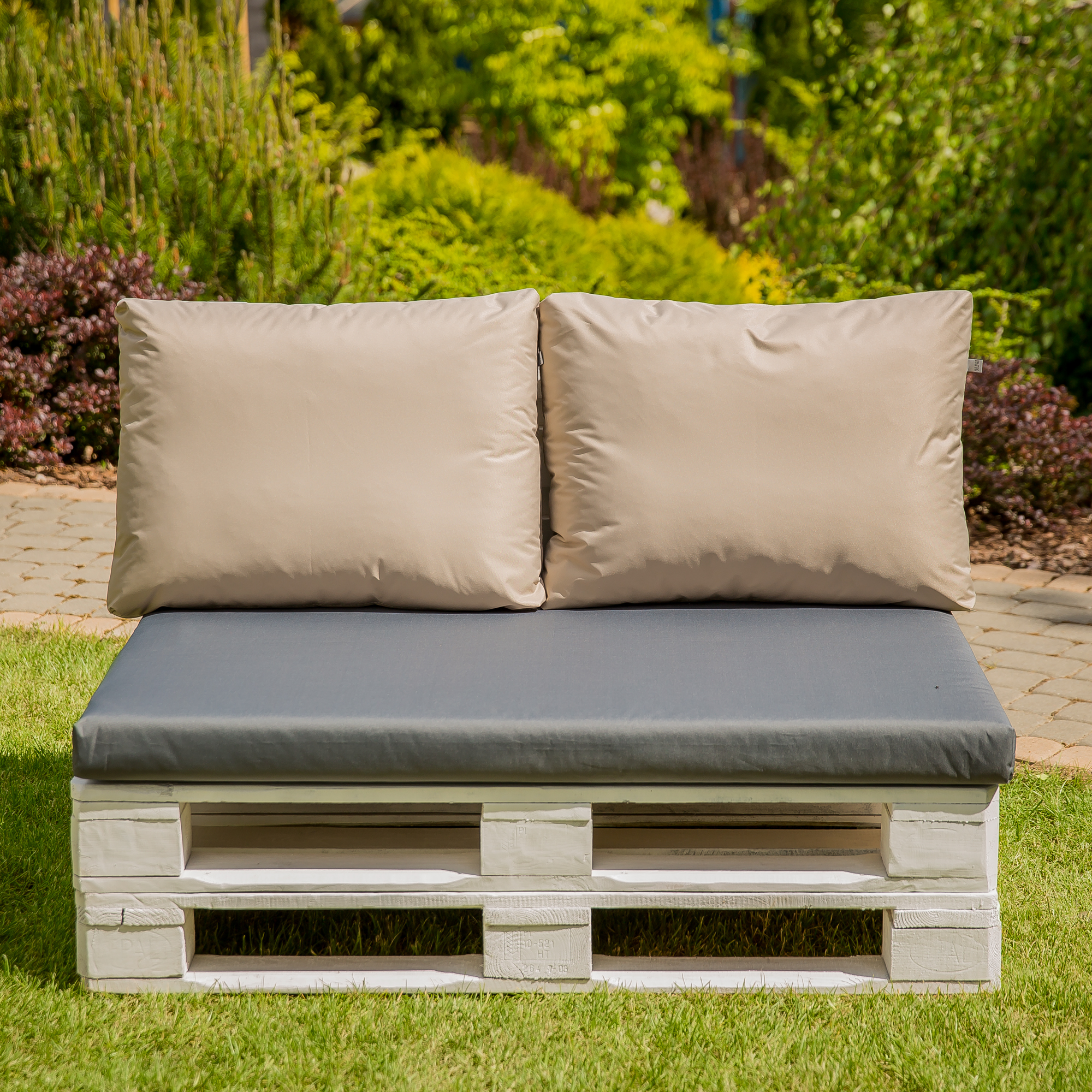 Pernă de șezut cu husa detașabil pentru canapea cu paleți Larisa Basic D031-26CW PATIO