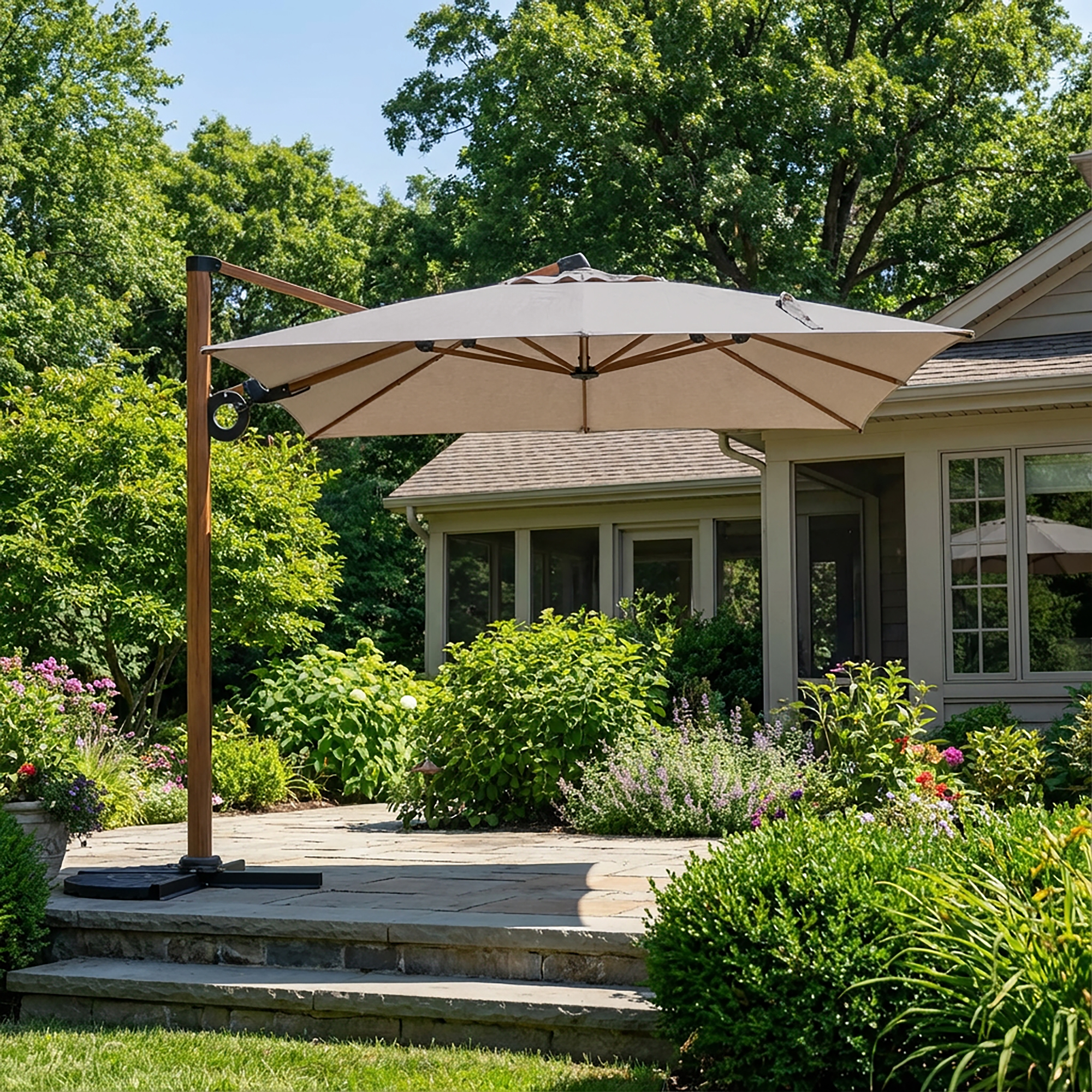 Šedý zahradní slunečník s rotací 360° Termoli 3 x 3 m PATIO