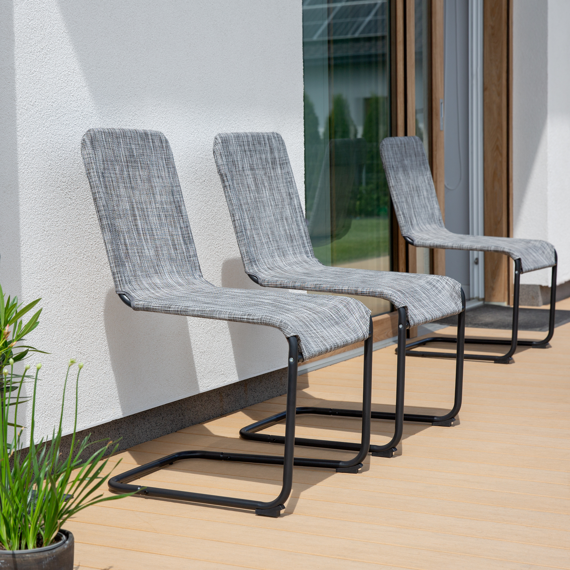 Šedá záhradná stolička Lincoln PATIO