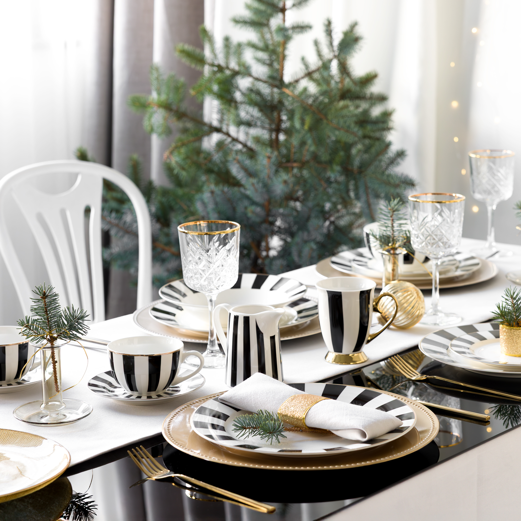 Milk jug Ribs 300 ml AMBITION