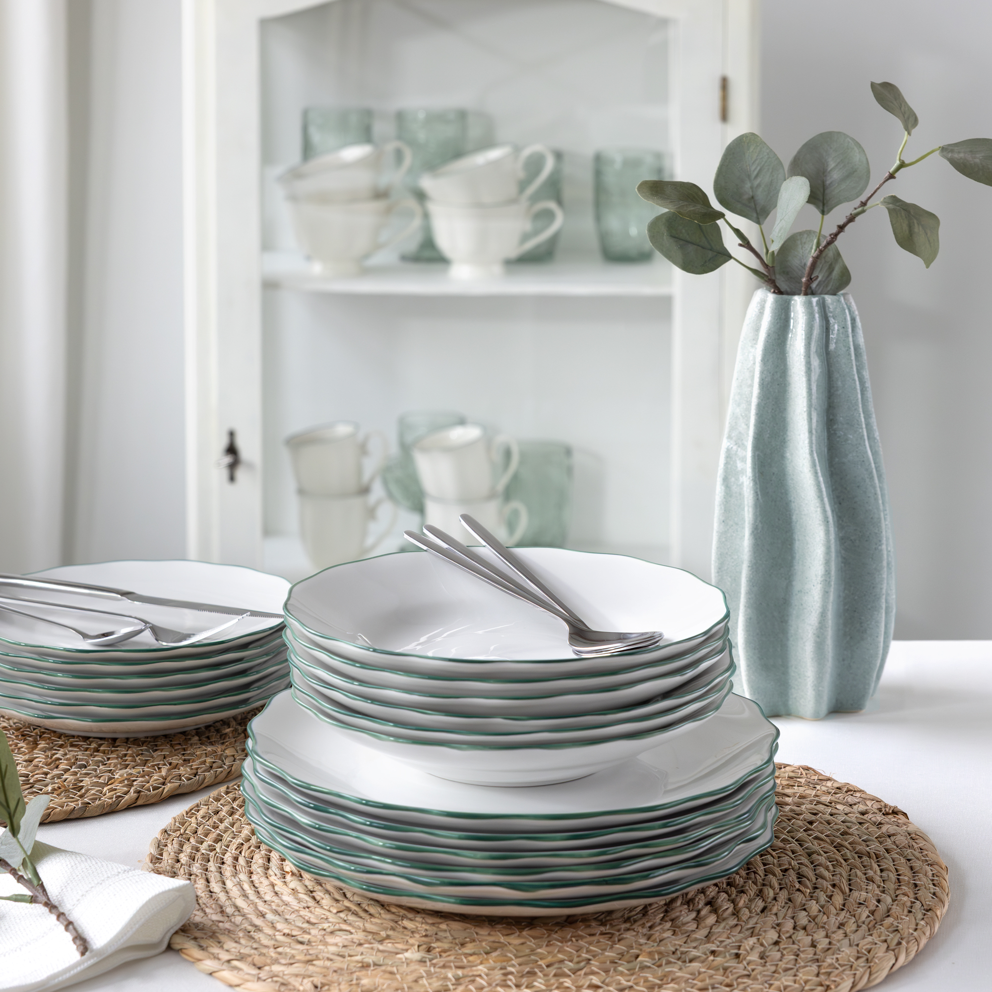 Servizio di piatti per 6 persone Verge 18-pezzi AMBITION