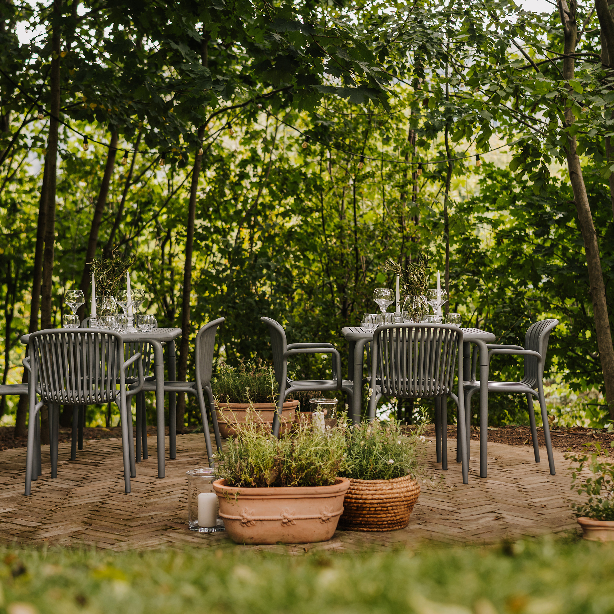 Tavolo da giardino Brene Gray 79,5 x 79,5 cm FERNE