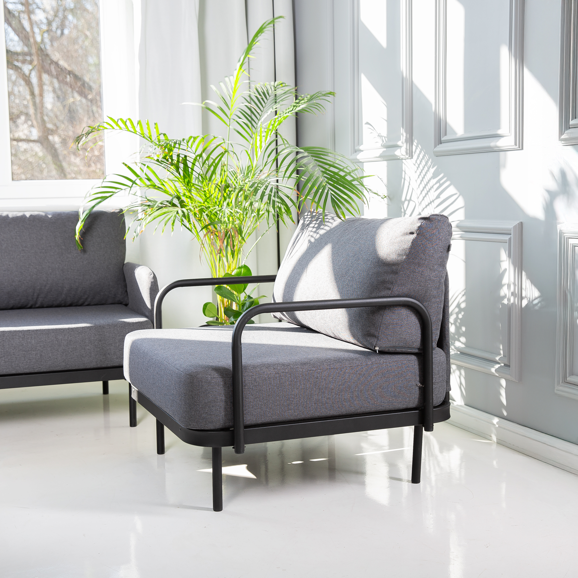 Souprava šedého zahradního nábytku pro 7 osob Piryt D053-16EB PATIO