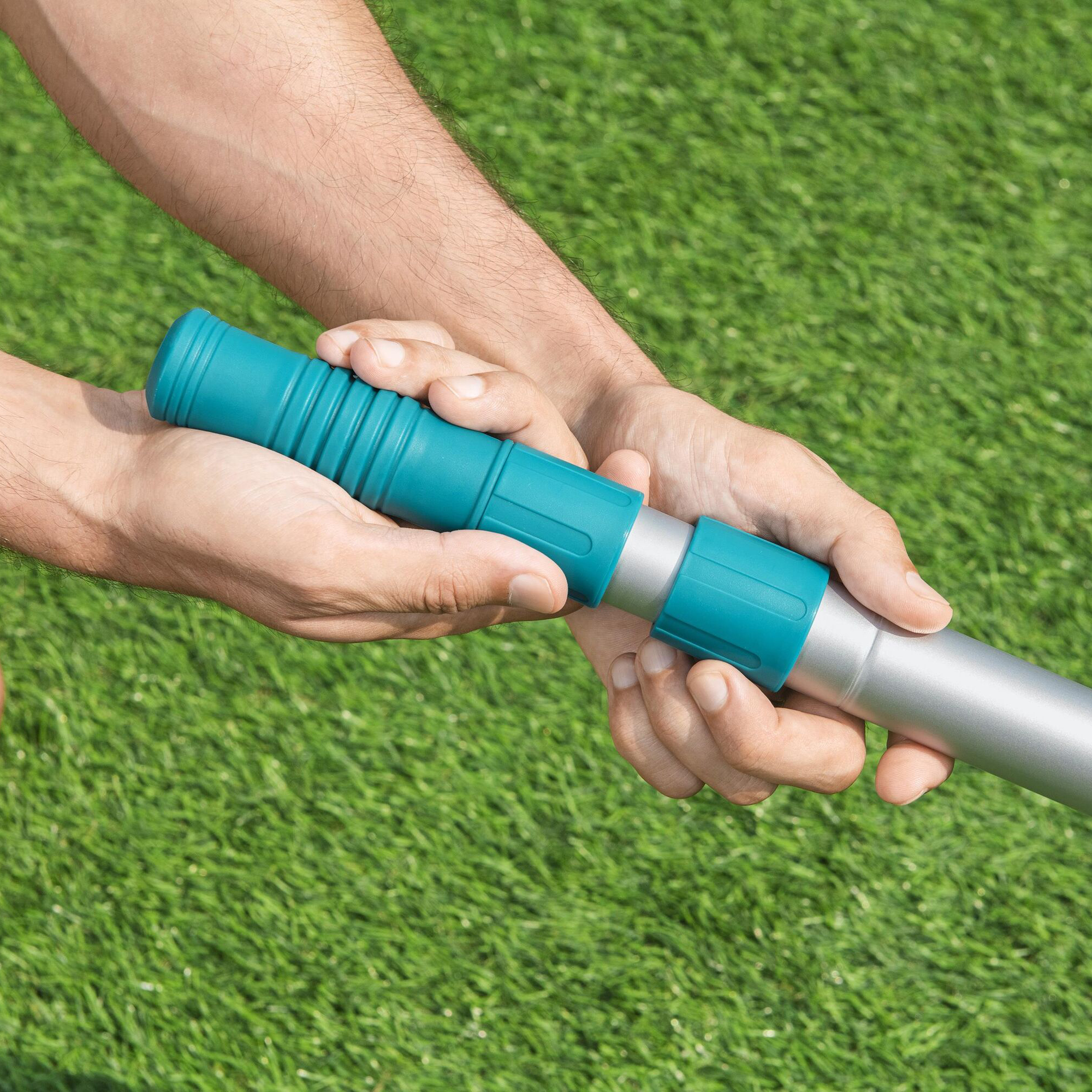 Tyczka do akcesoriów basenowych E-Z-Broom 360 cm BESTWAY