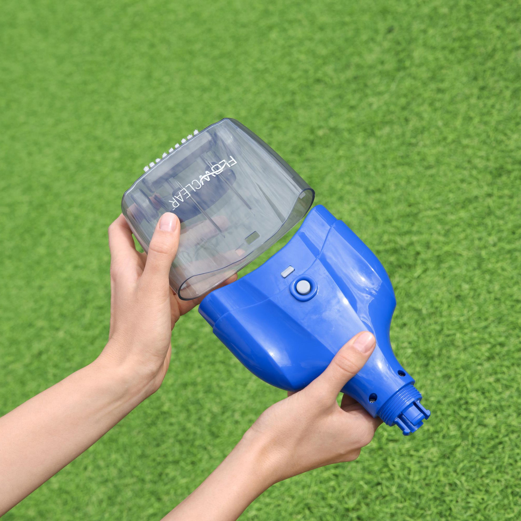 Bezdrátový bazénový vysavač Flowclear™ AquaTech™ BESTWAY