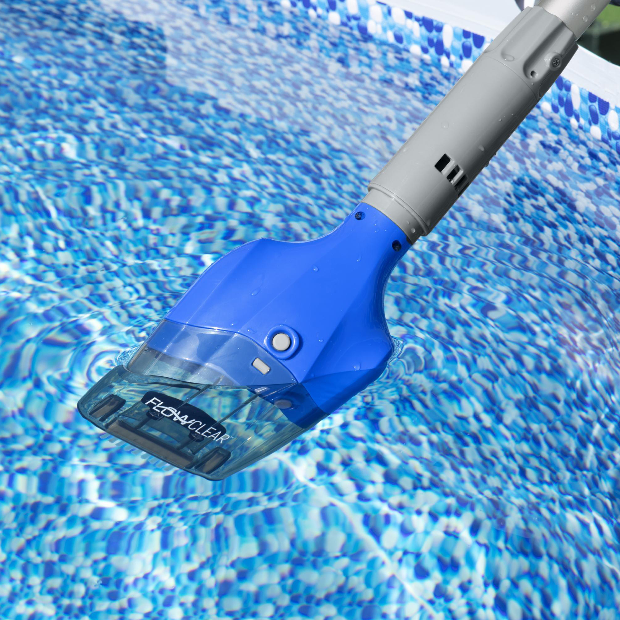 Bezdrátový bazénový vysavač Flowclear™ AquaTech™ BESTWAY