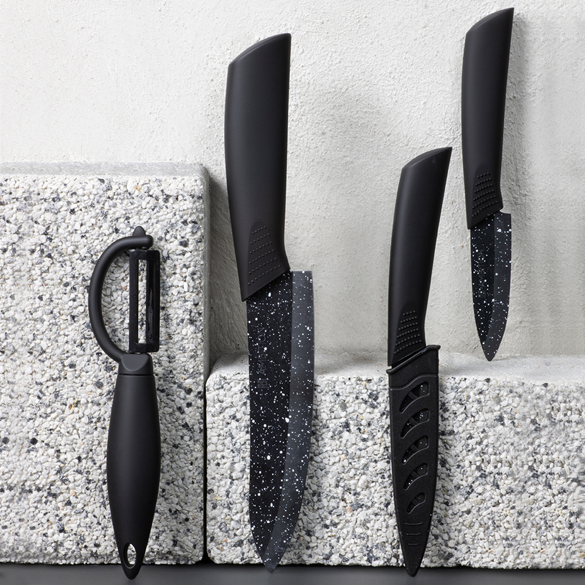 Černý keramický nůž Santoku Skiv 15 cm AMBITION