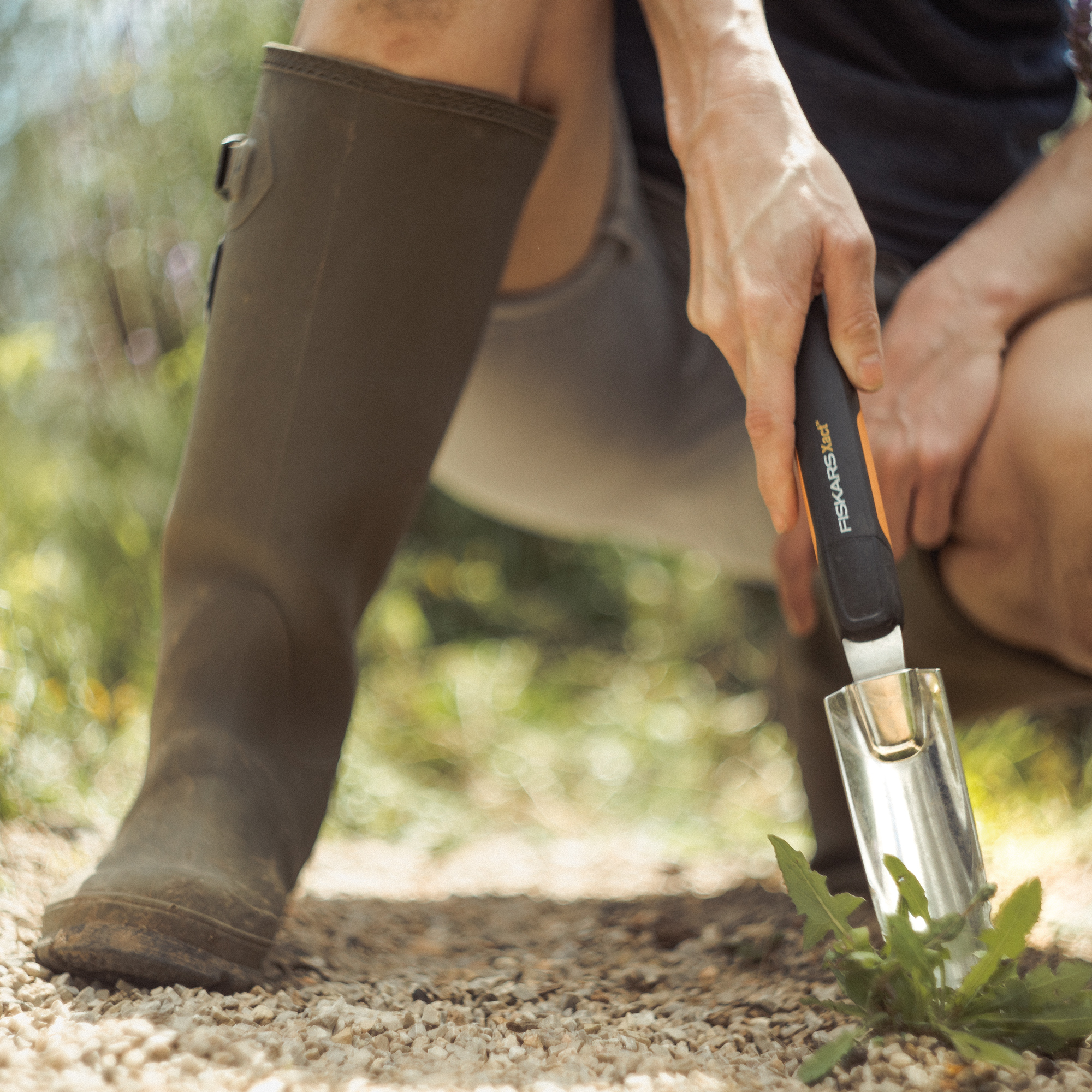 Odchwaszczacz Xact™ 39,5 cm FISKARS