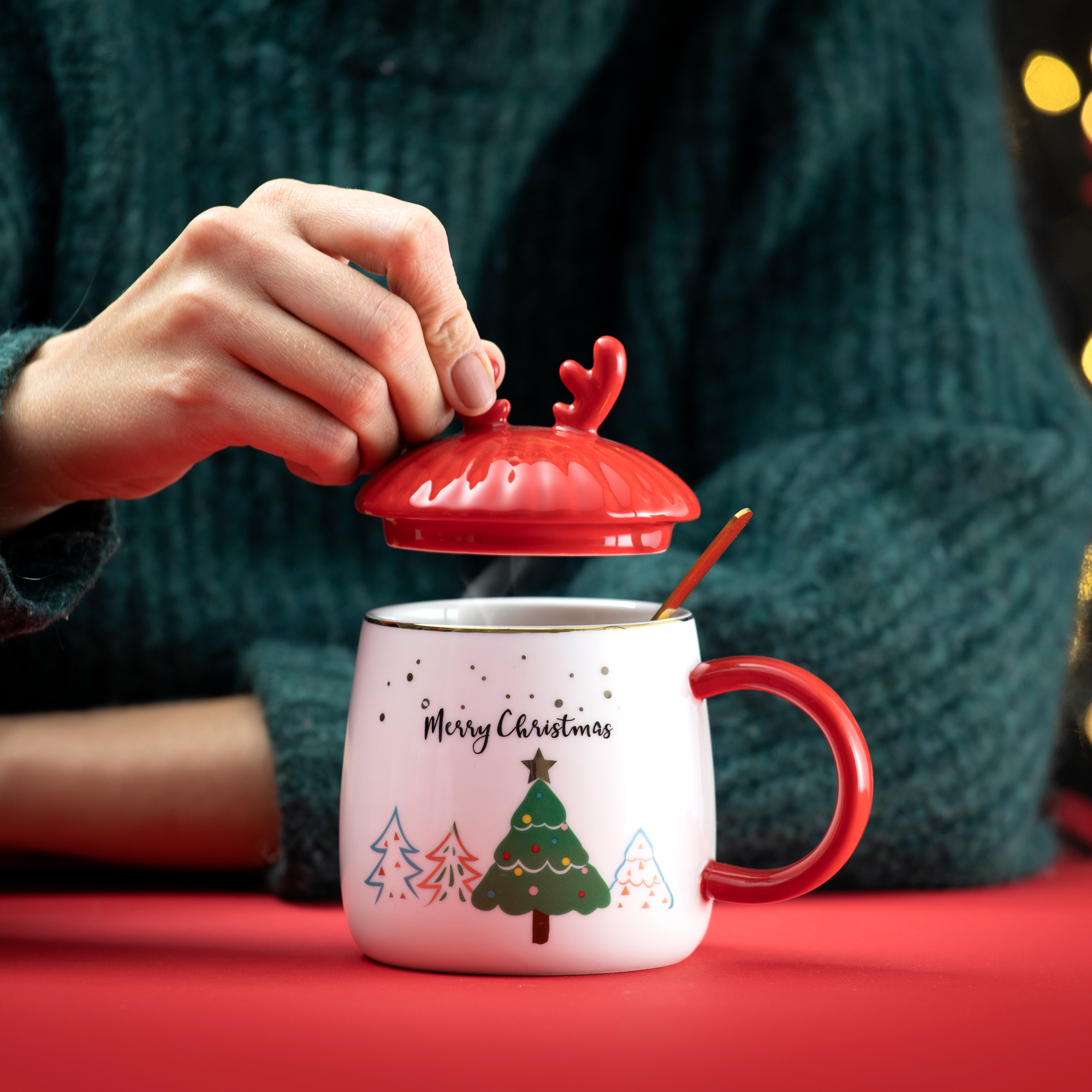 Mug con tapa y cucharilla Merry Christmas 40 cl AMBITION